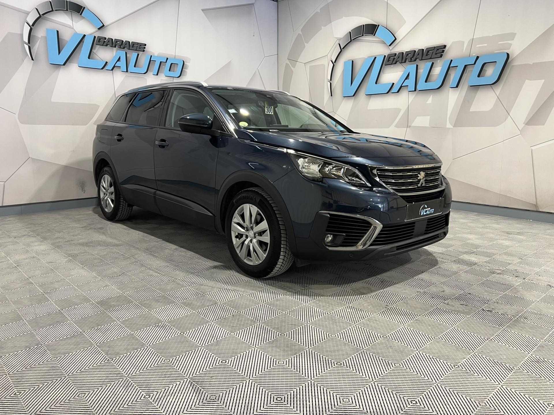 PEUGEOT 5008