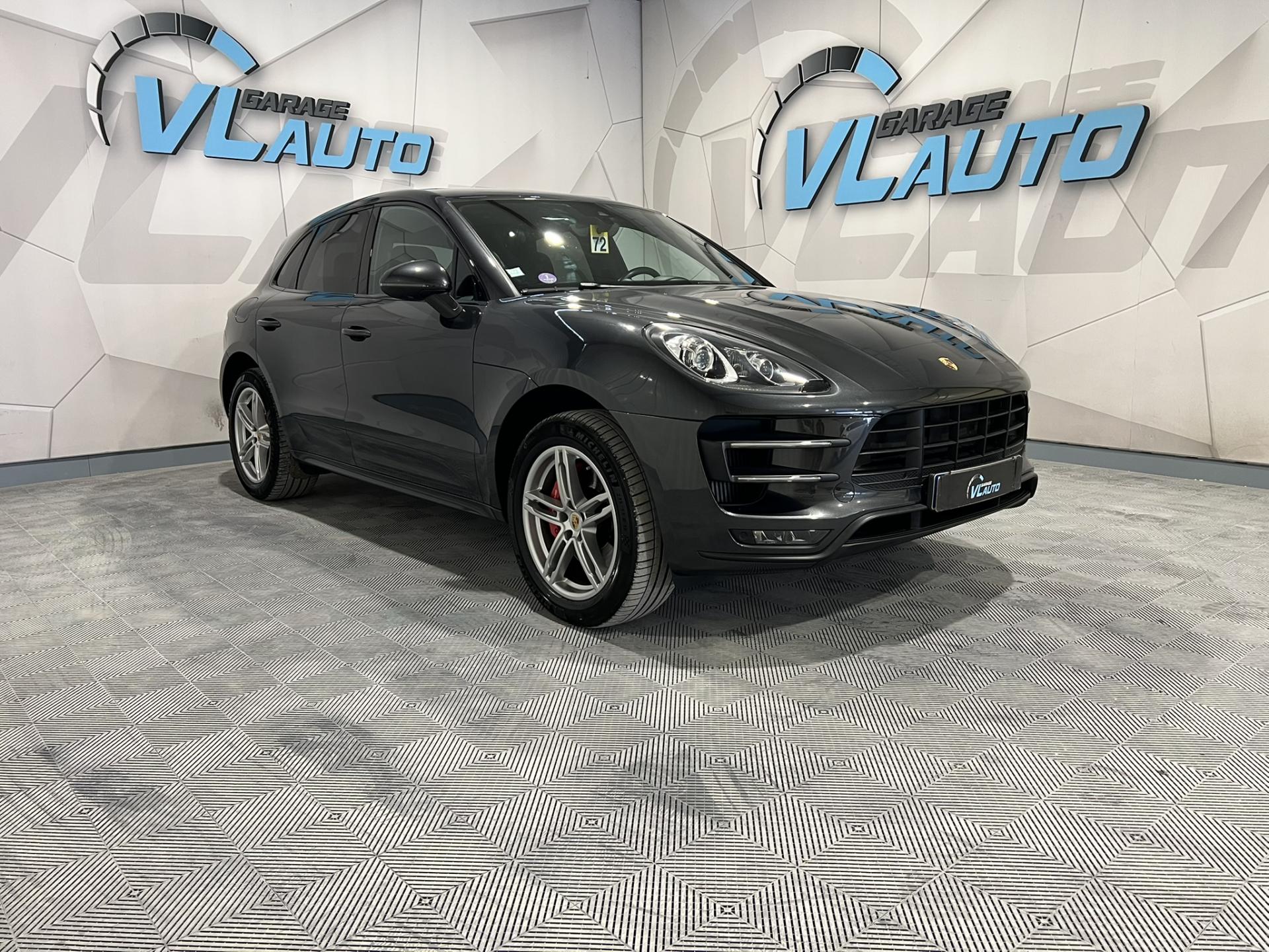 PORSCHE MACAN