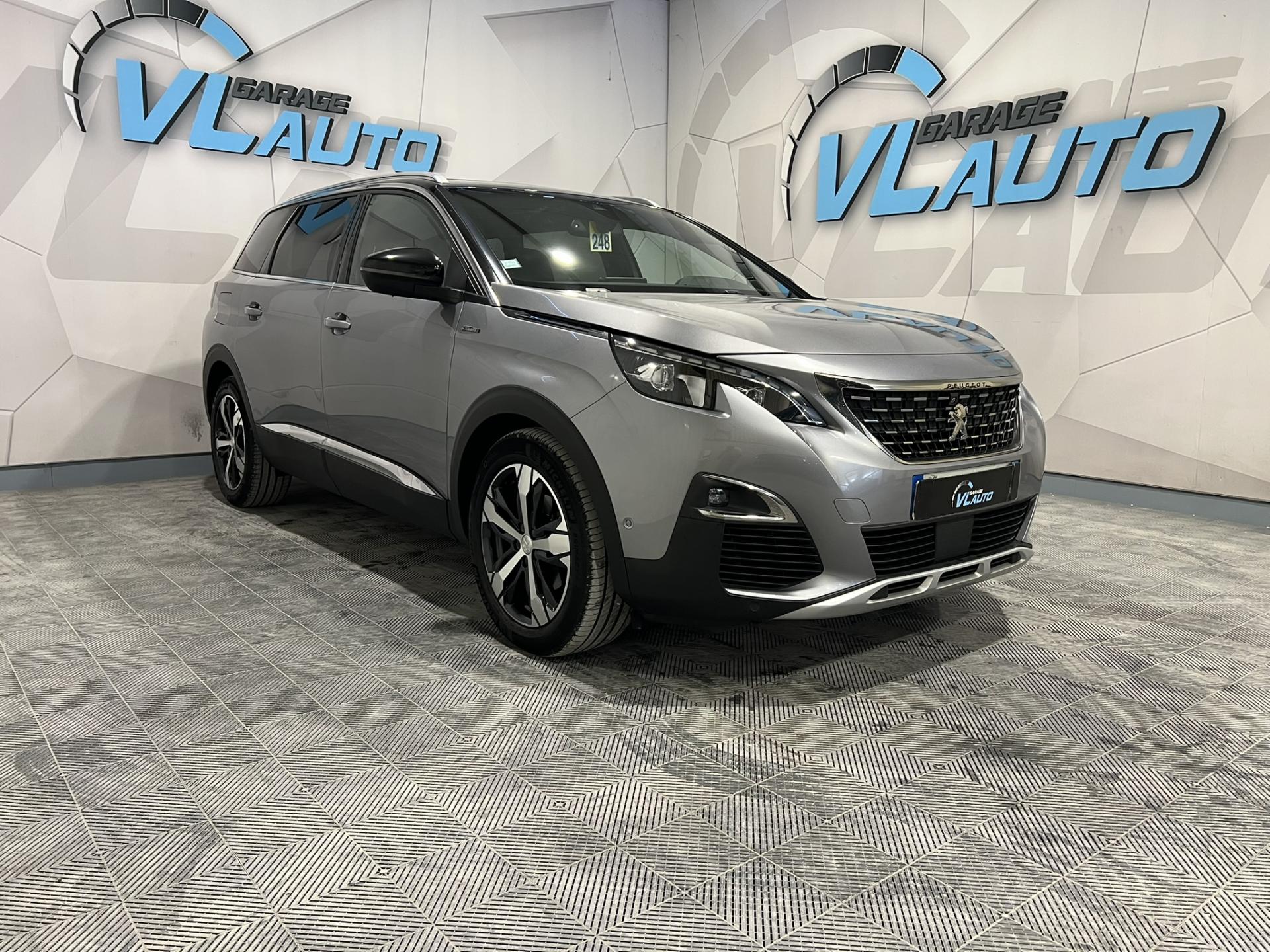 PEUGEOT 5008