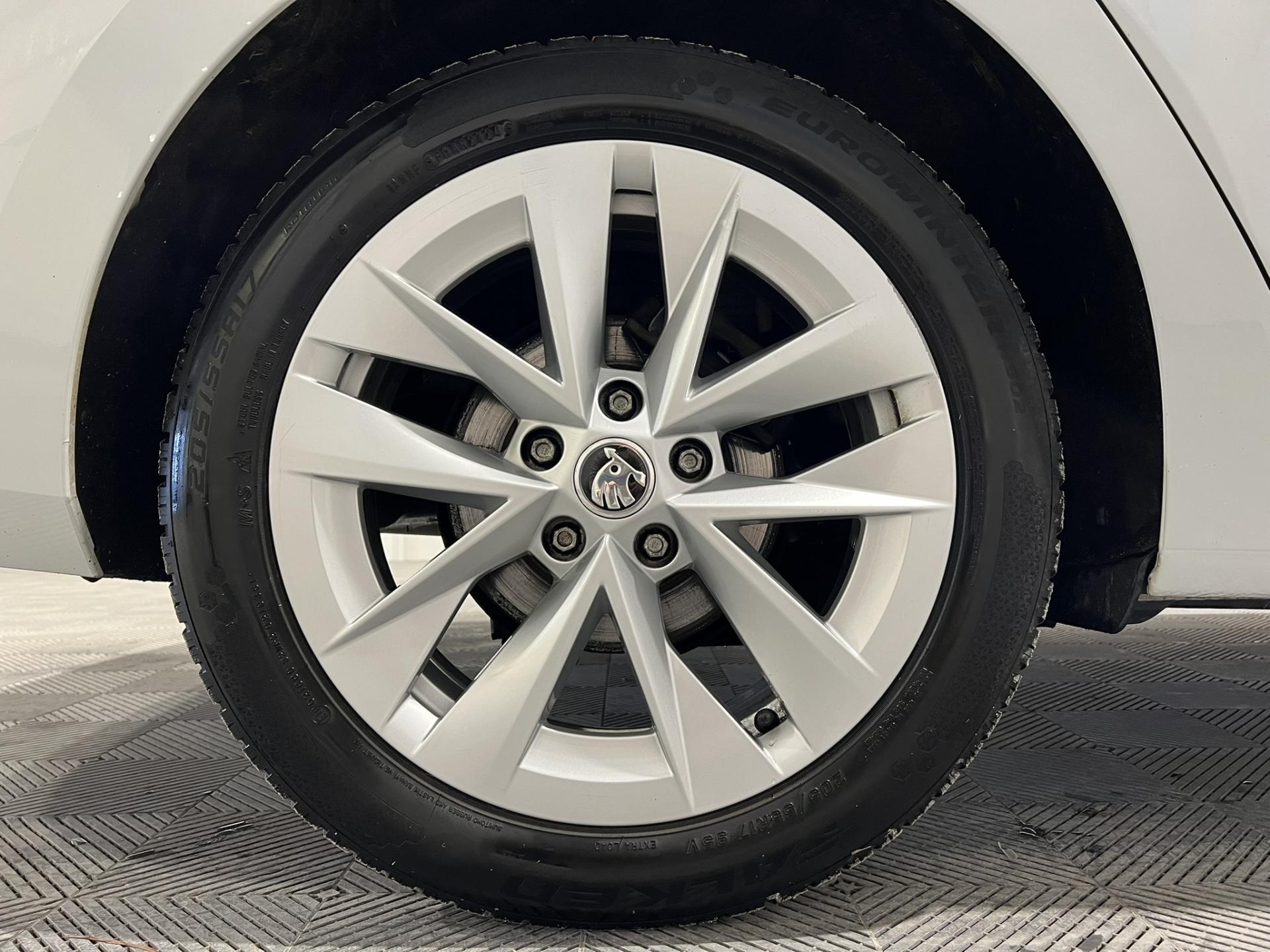SKODA OCTAVIA COMBI occasion TINQUEUX - Photo 16