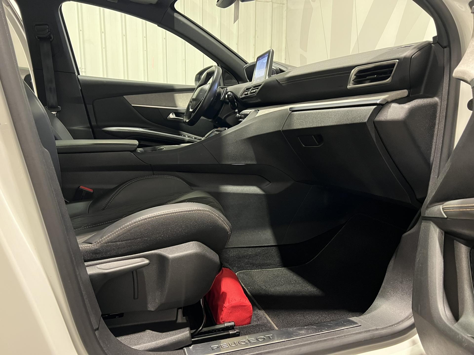 PEUGEOT 3008 occasion TINQUEUX - Photo 13