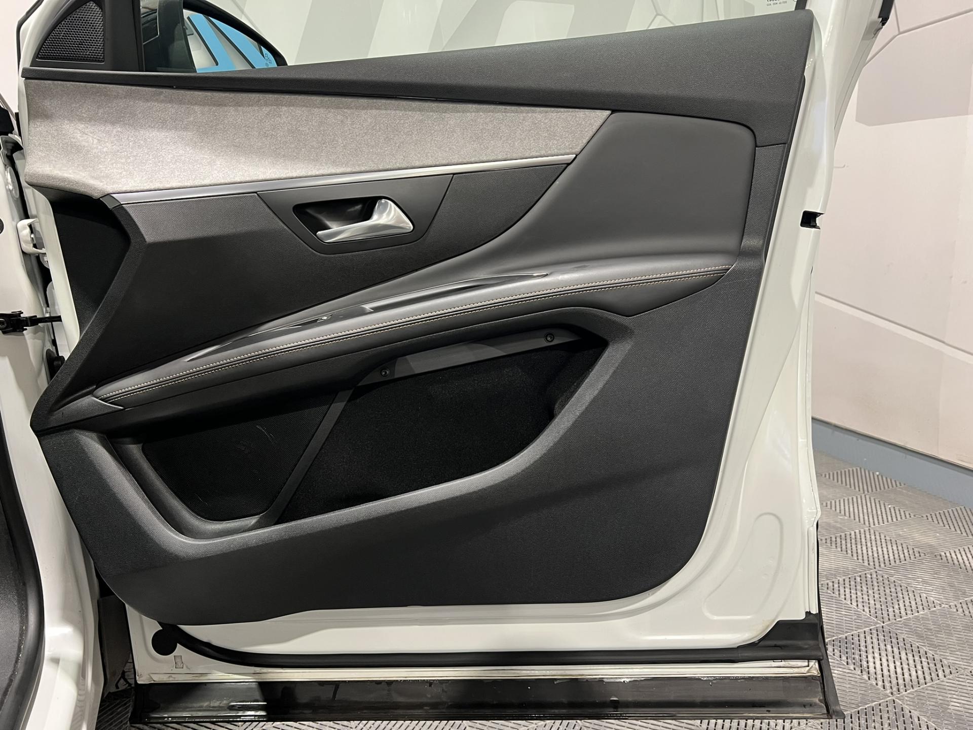 PEUGEOT 3008 occasion TINQUEUX - Photo 23