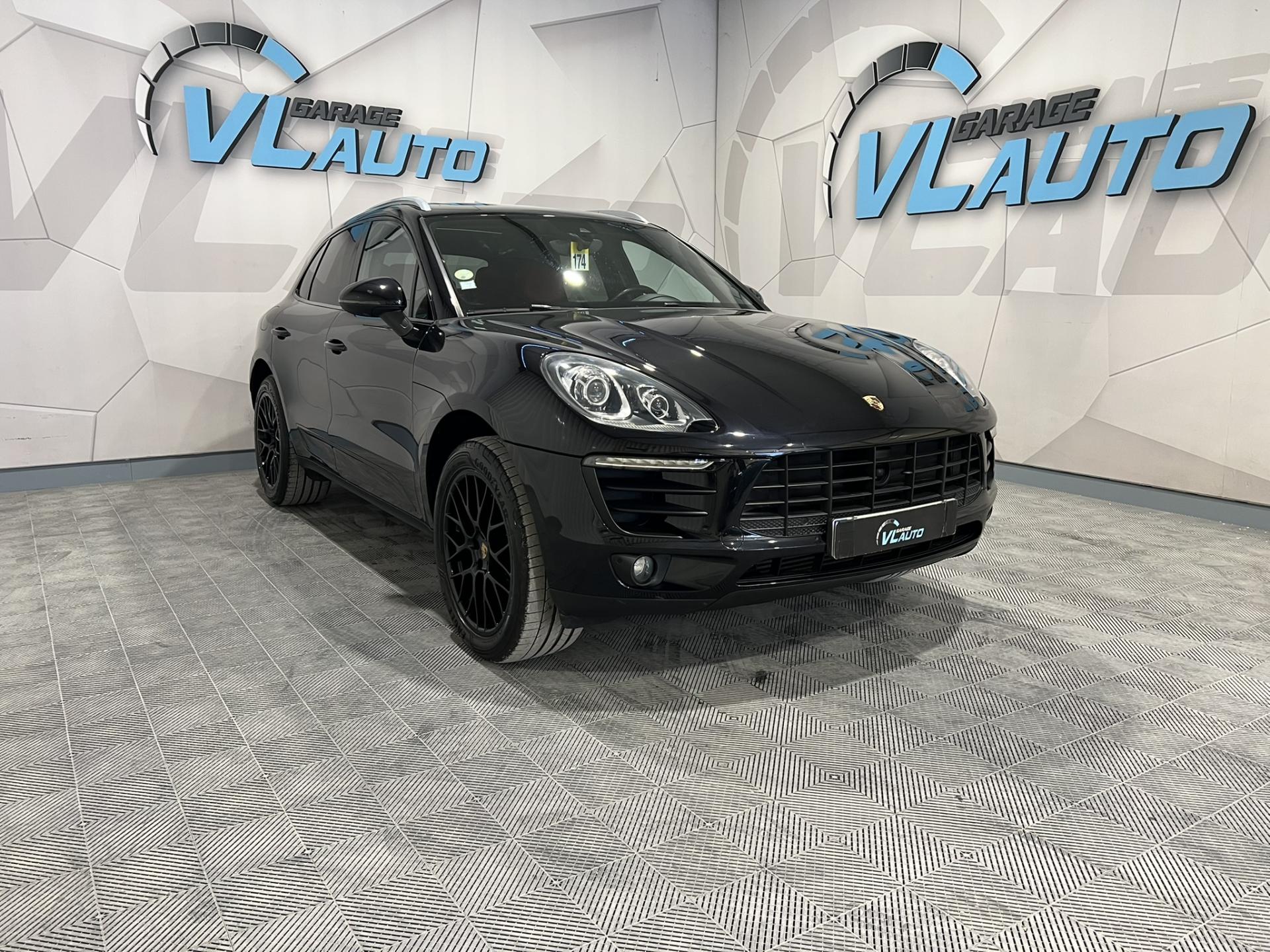 PORSCHE MACAN