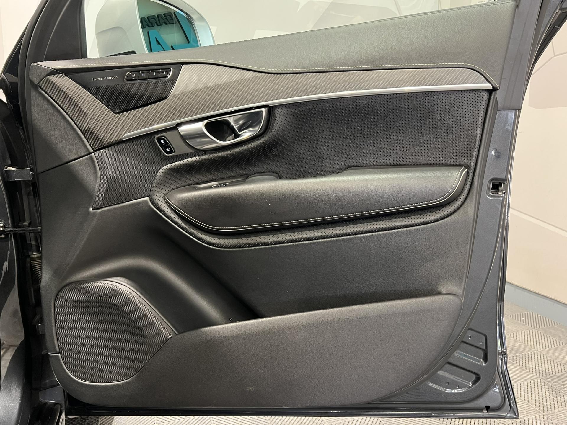 VOLVO XC90 occasion TINQUEUX - Photo 24