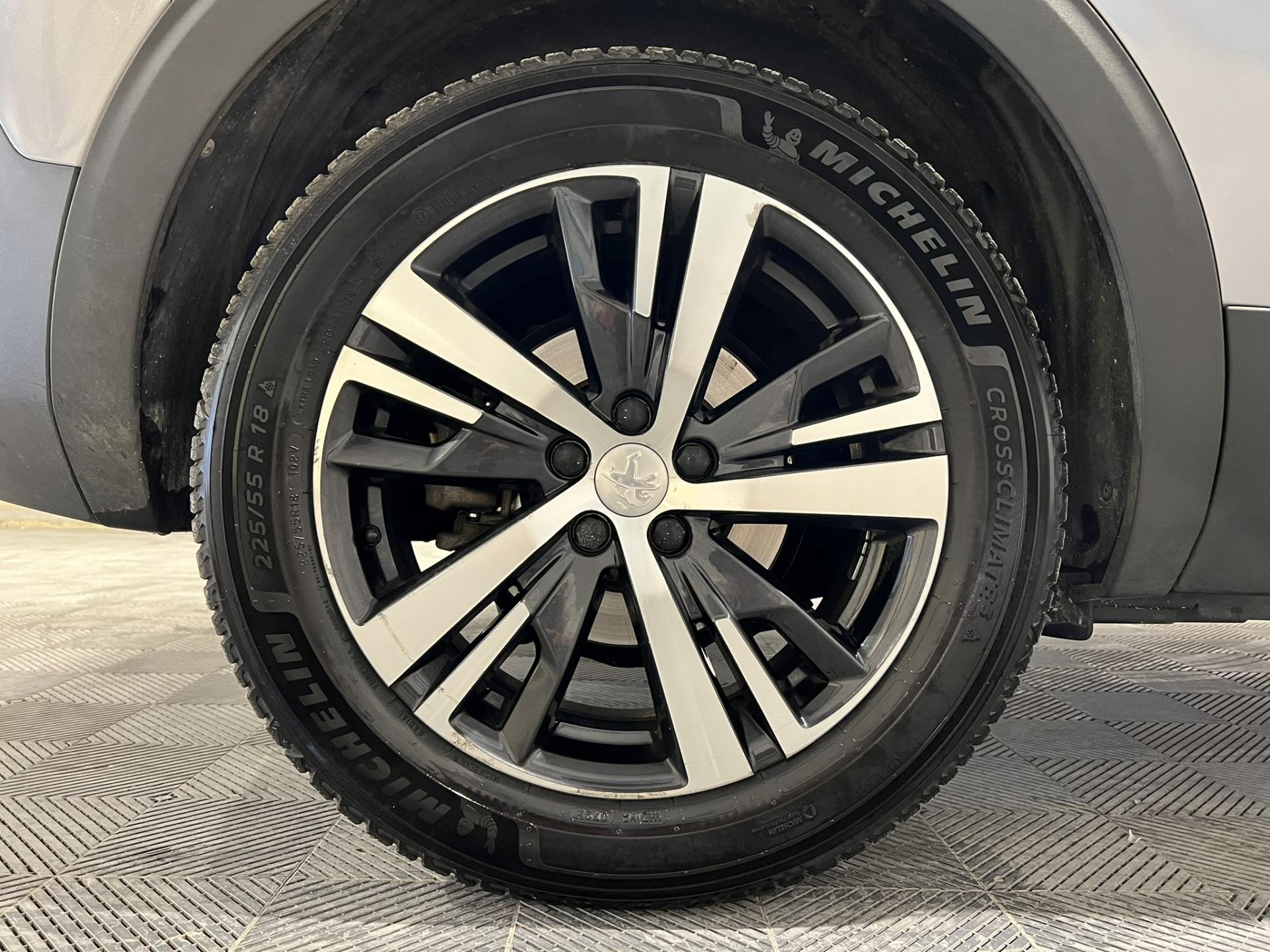 PEUGEOT 5008 occasion TINQUEUX - Photo 17