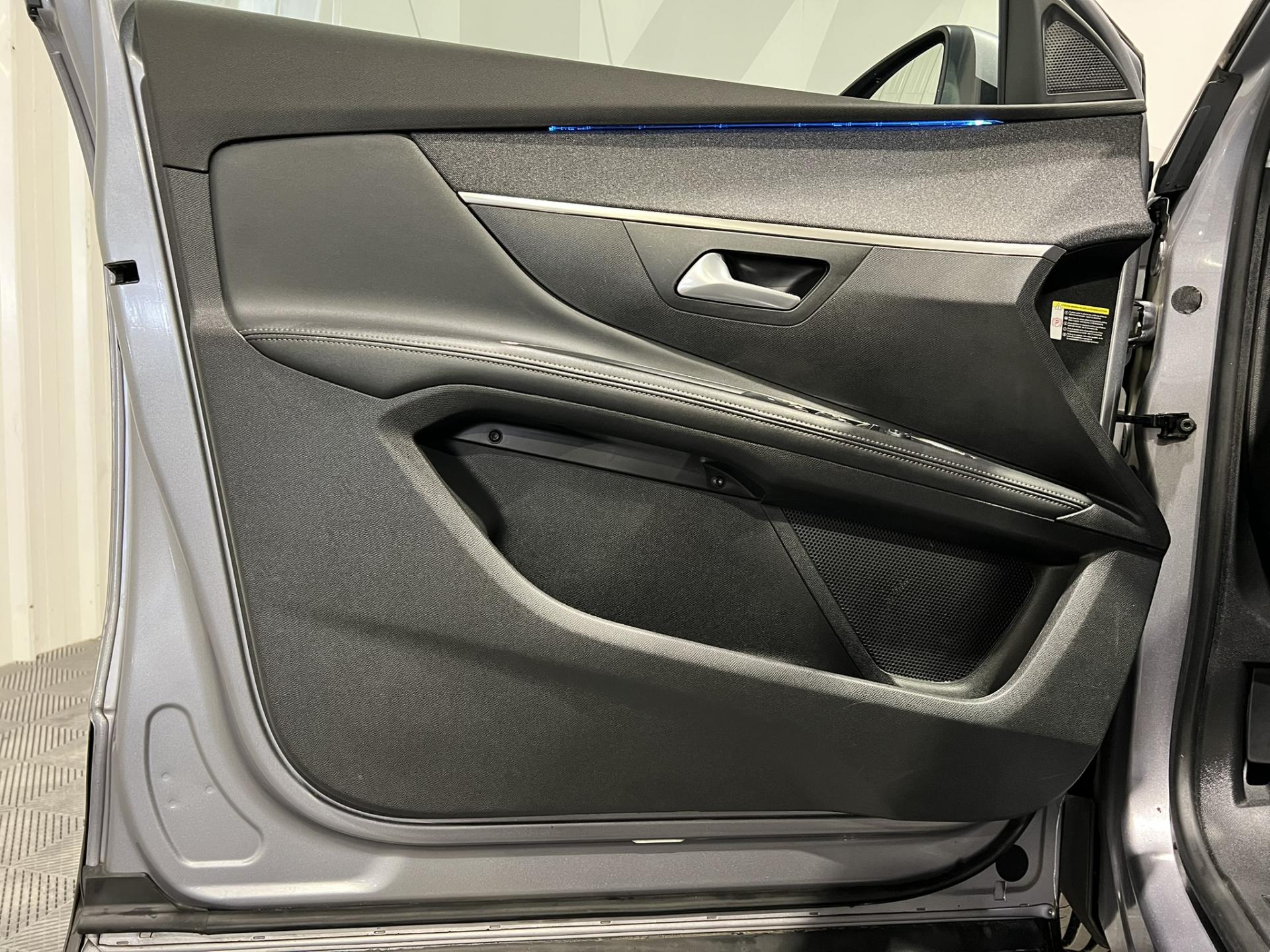 PEUGEOT 5008 occasion TINQUEUX - Photo 22
