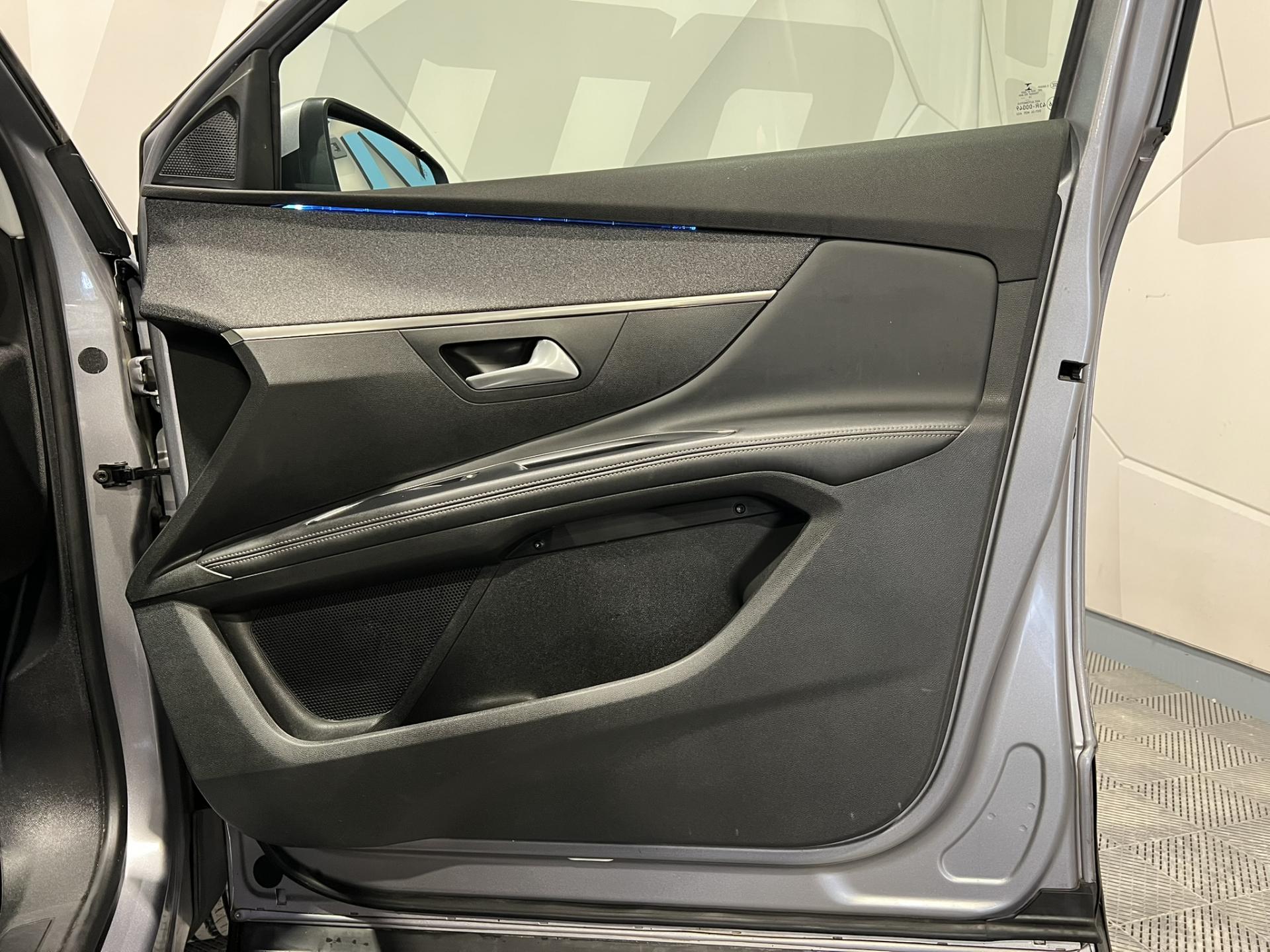 PEUGEOT 5008 occasion TINQUEUX - Photo 24