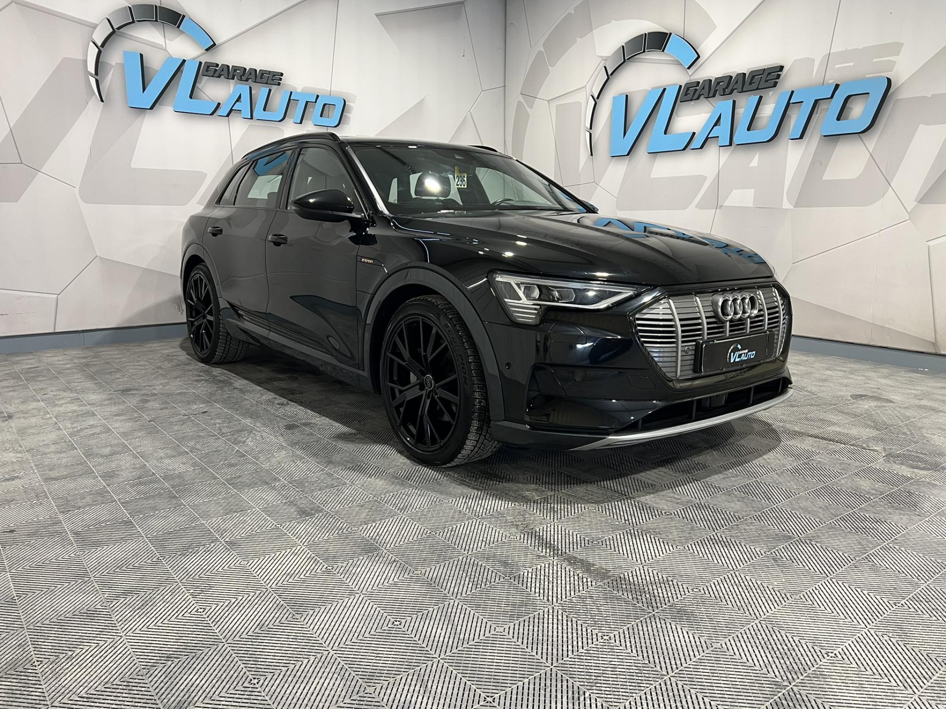 AUDI E-TRON