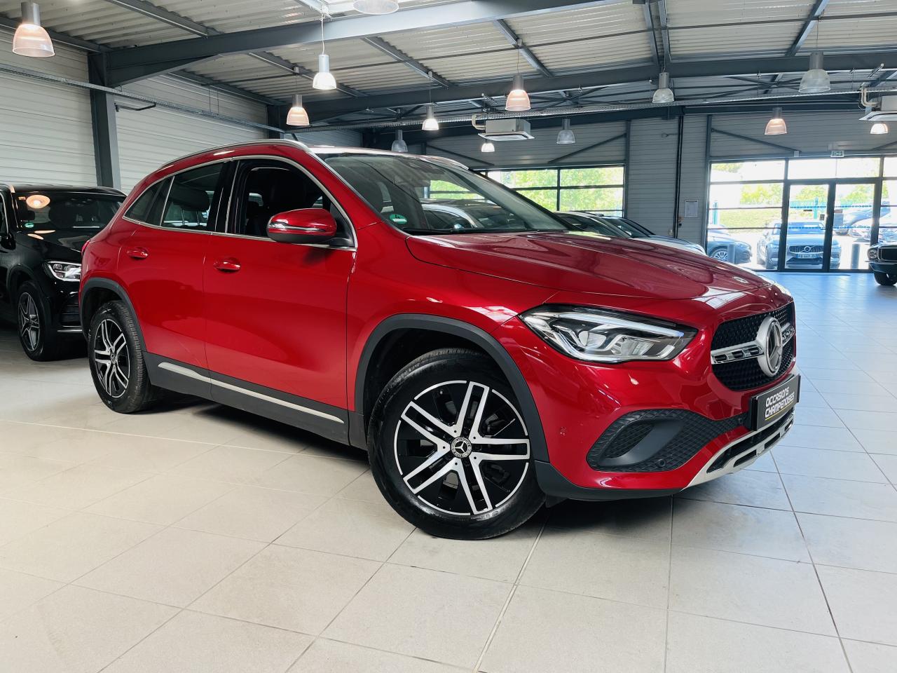 MERCEDES GLA