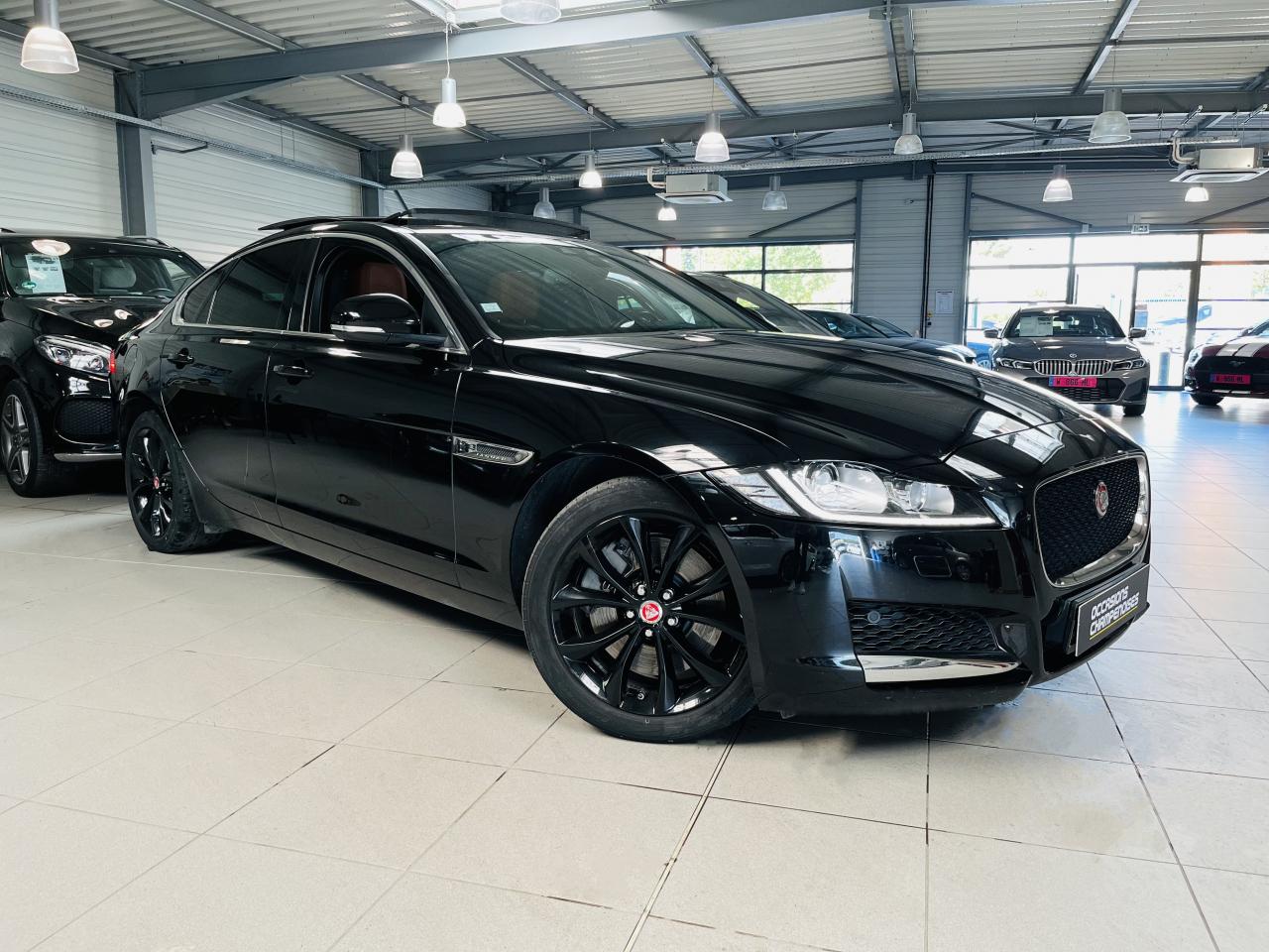 JAGUAR XF