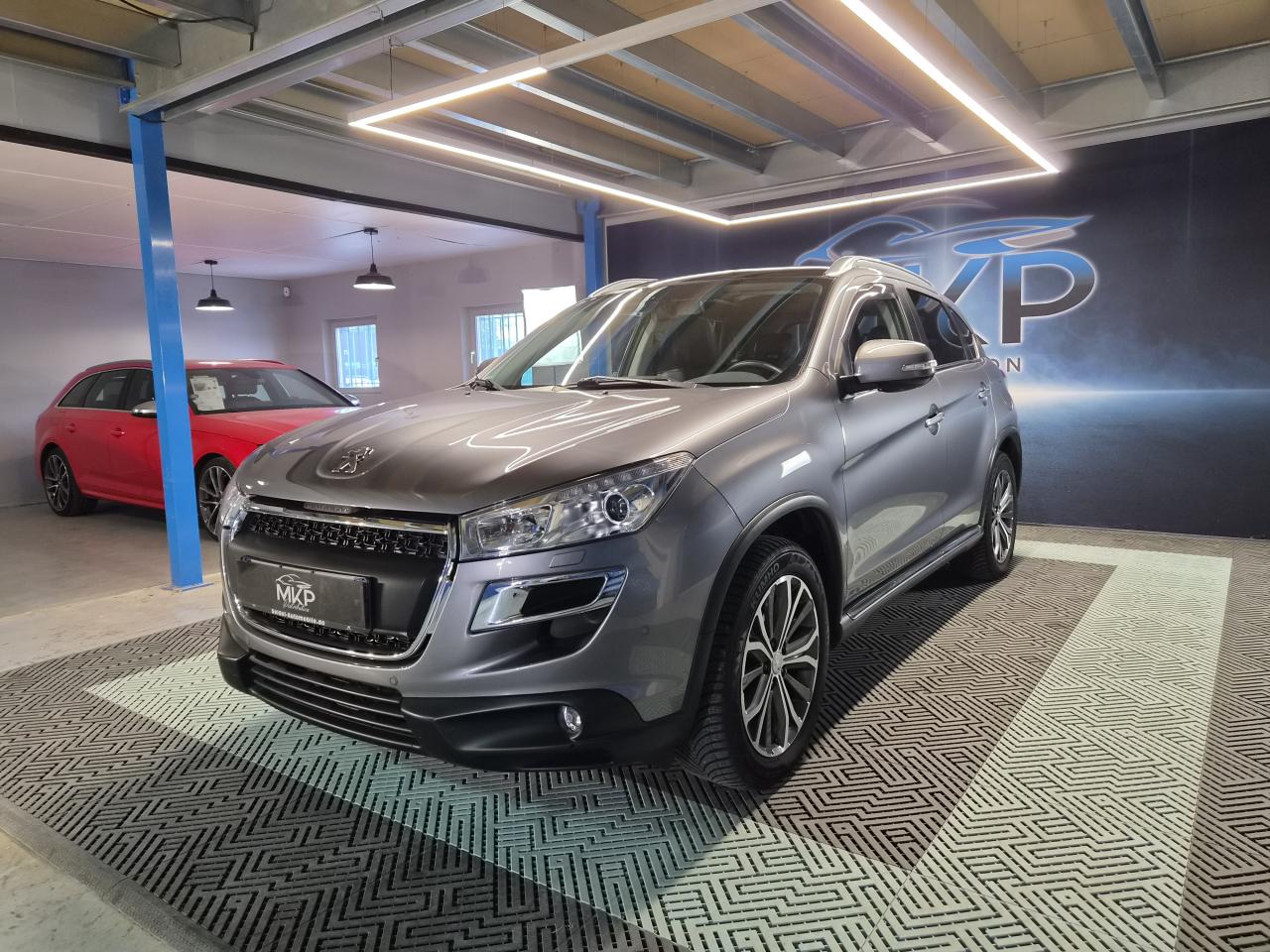 PEUGEOT 4008