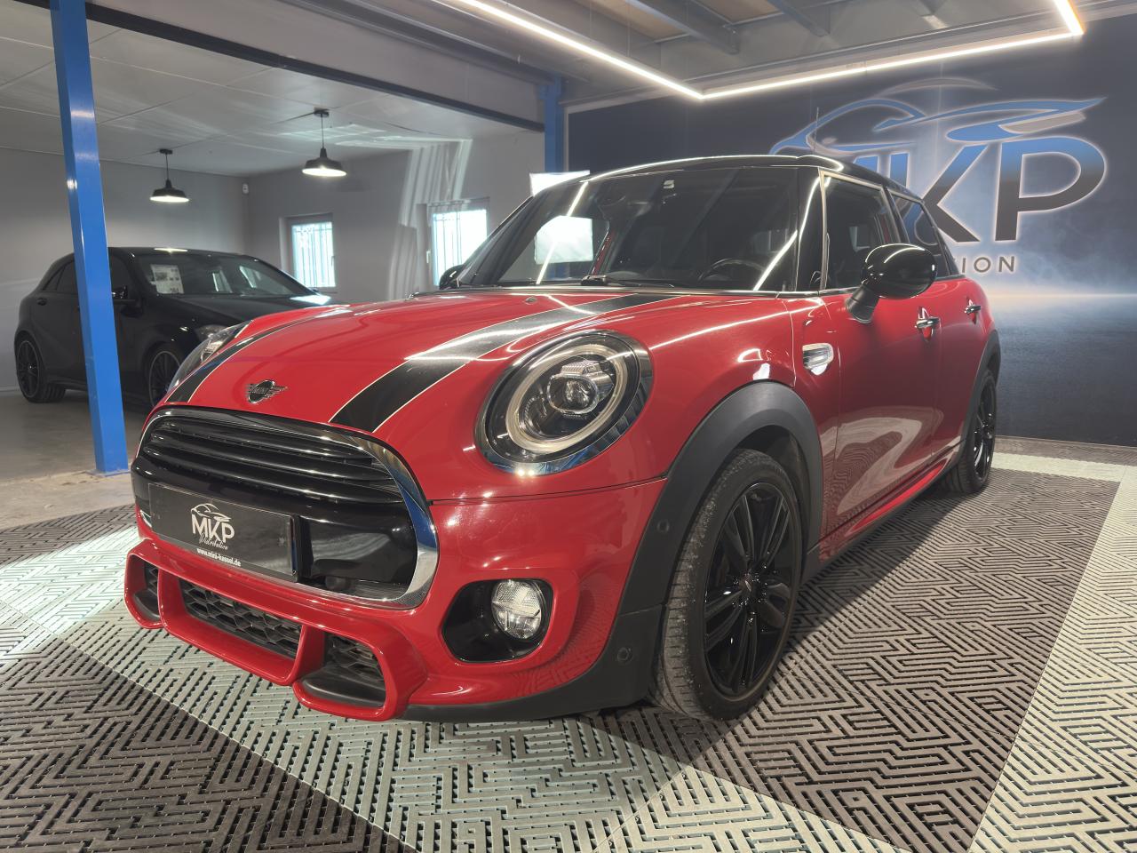 MINI COOPER 1.5 136 BVA7 Finition JCW