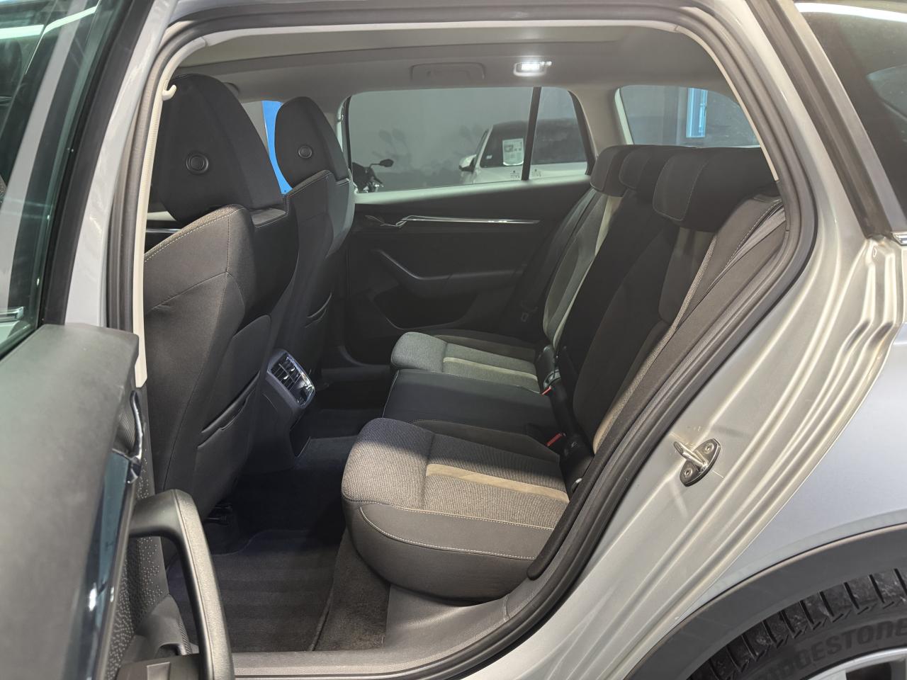 SKODA Octavia combi occasion  - Photo 36