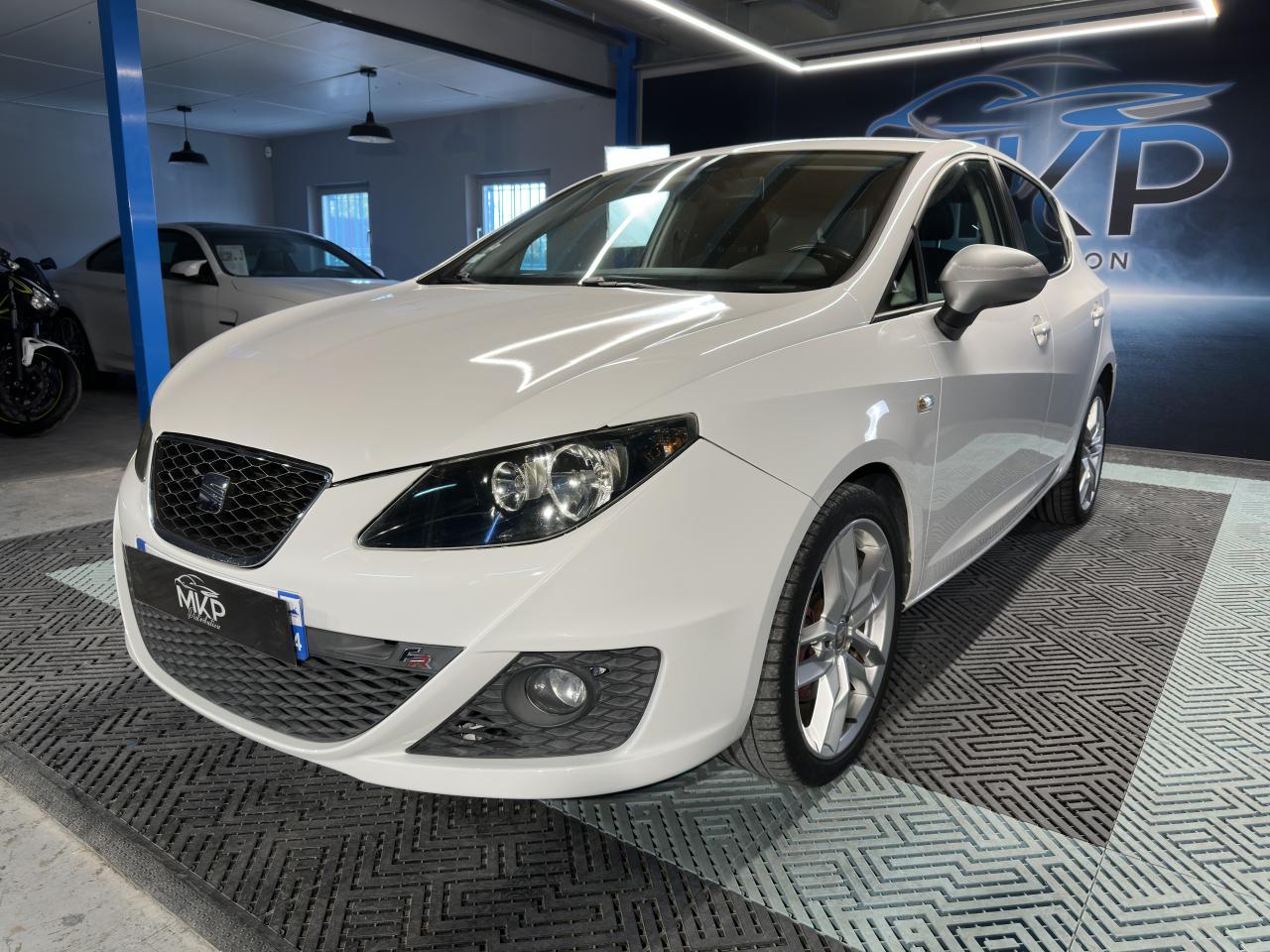 SEAT IBIZA