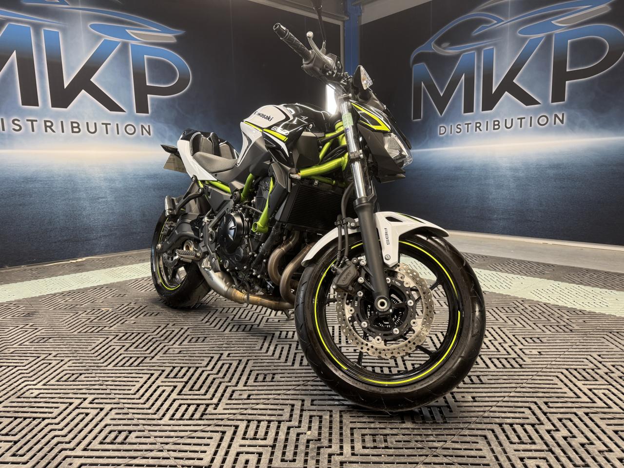 KAWASAKI Z 650