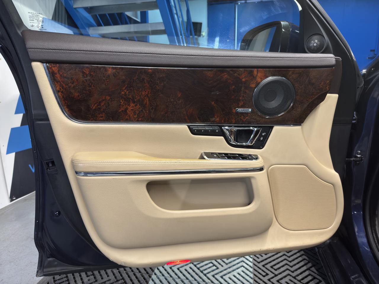 Thumbnail 12