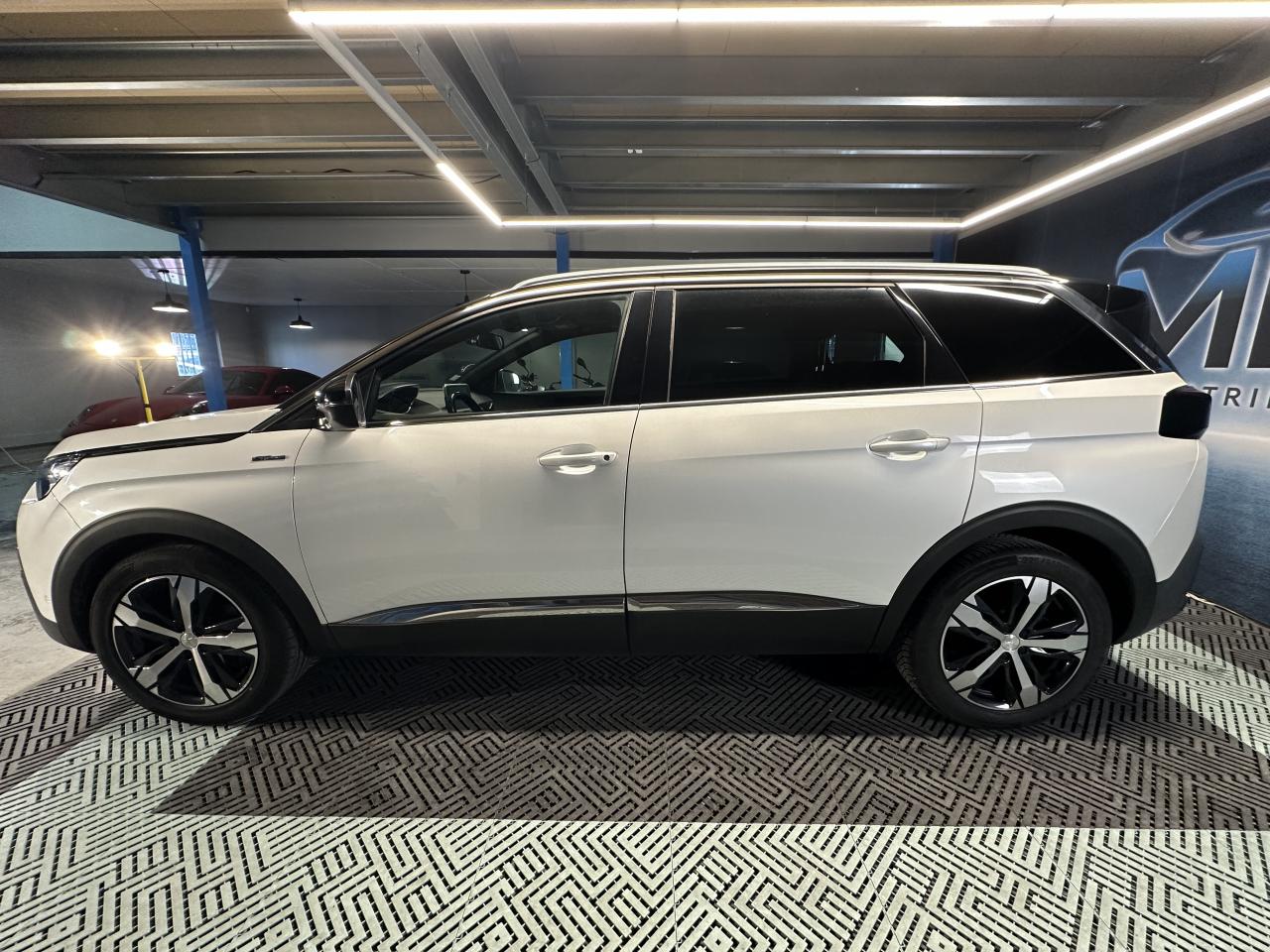 PEUGEOT 5008 occasion  - Photo 2