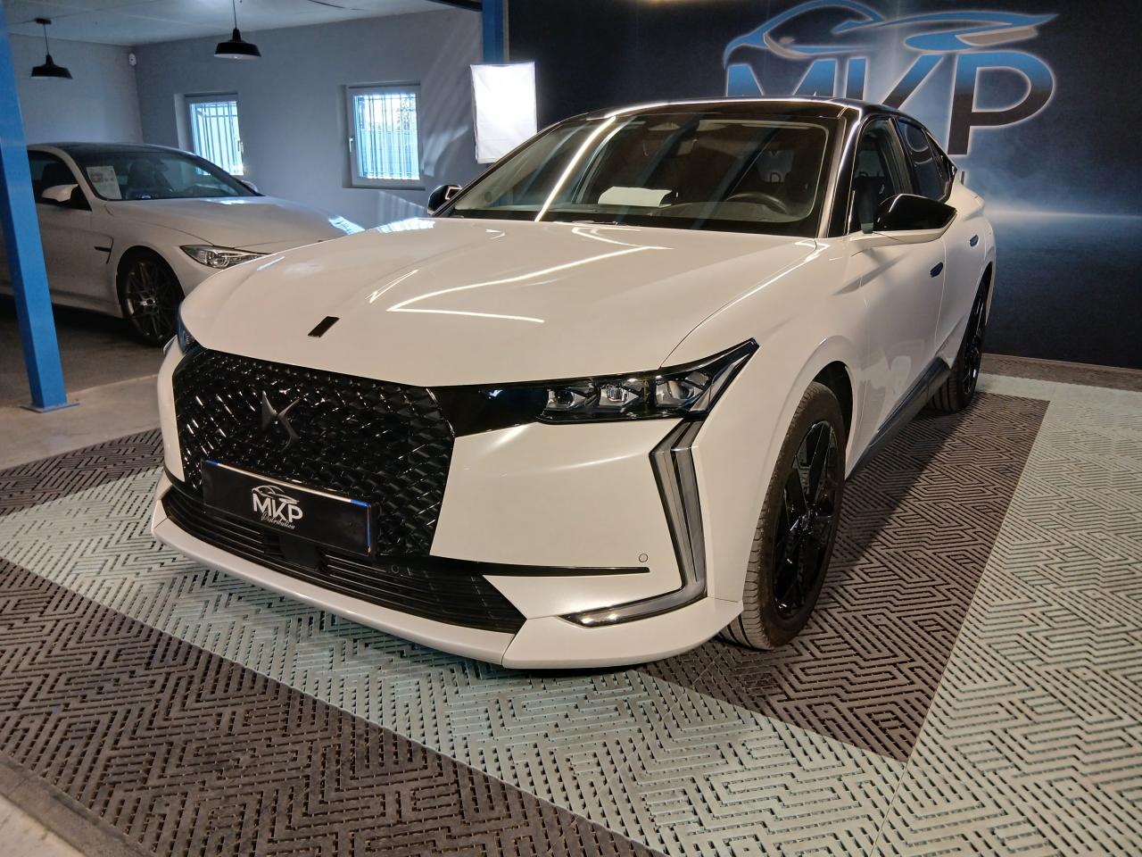 DS DS 4 Hybride E-Tense 225 EAT8 Performance Line+