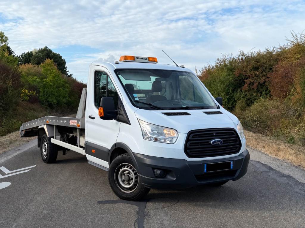 FORD TRANSIT FORD 2.2 TDCi - 125 Dépanneuse Plateau