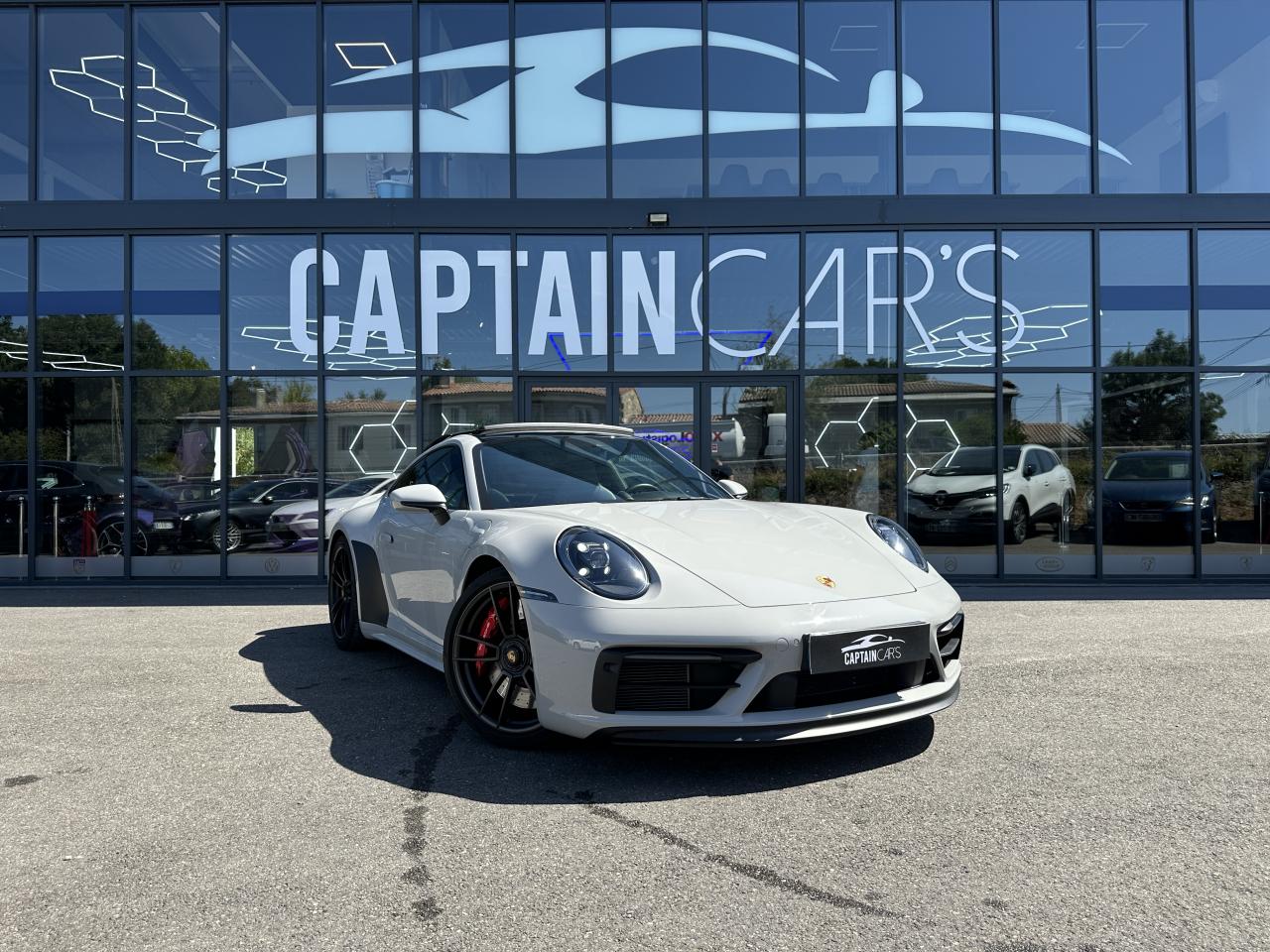 PORSCHE 911