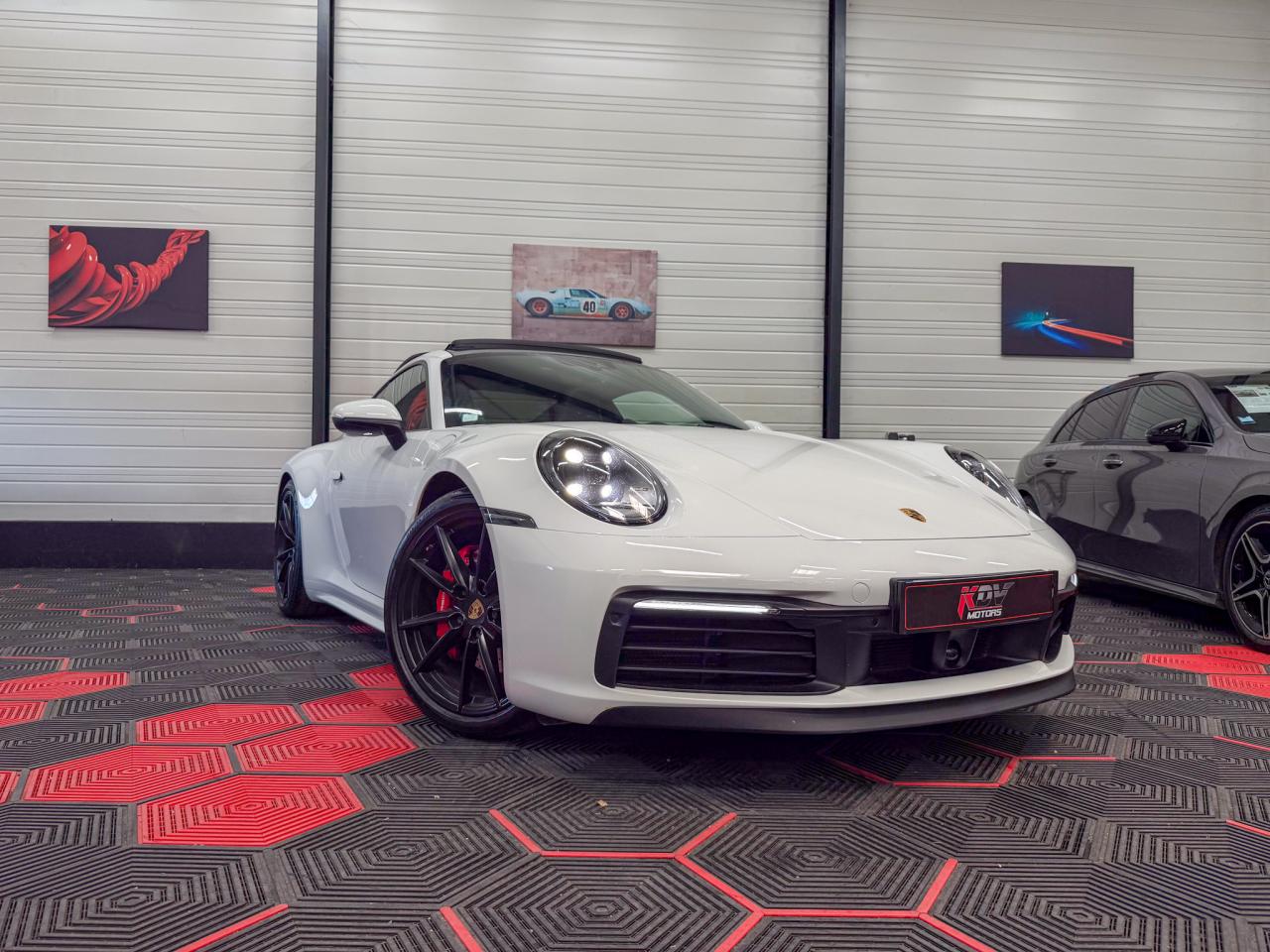 PORSCHE 911