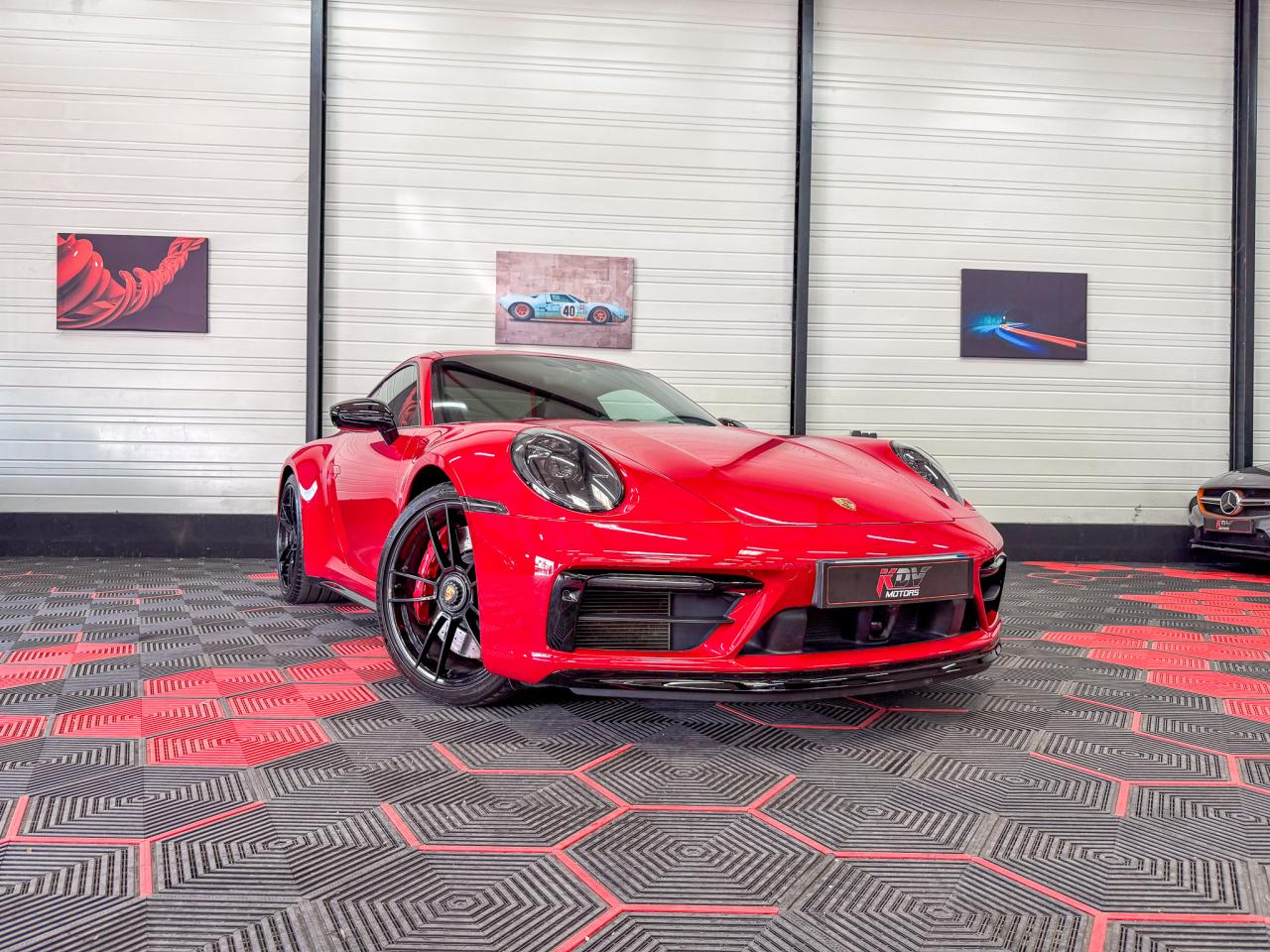 PORSCHE 911