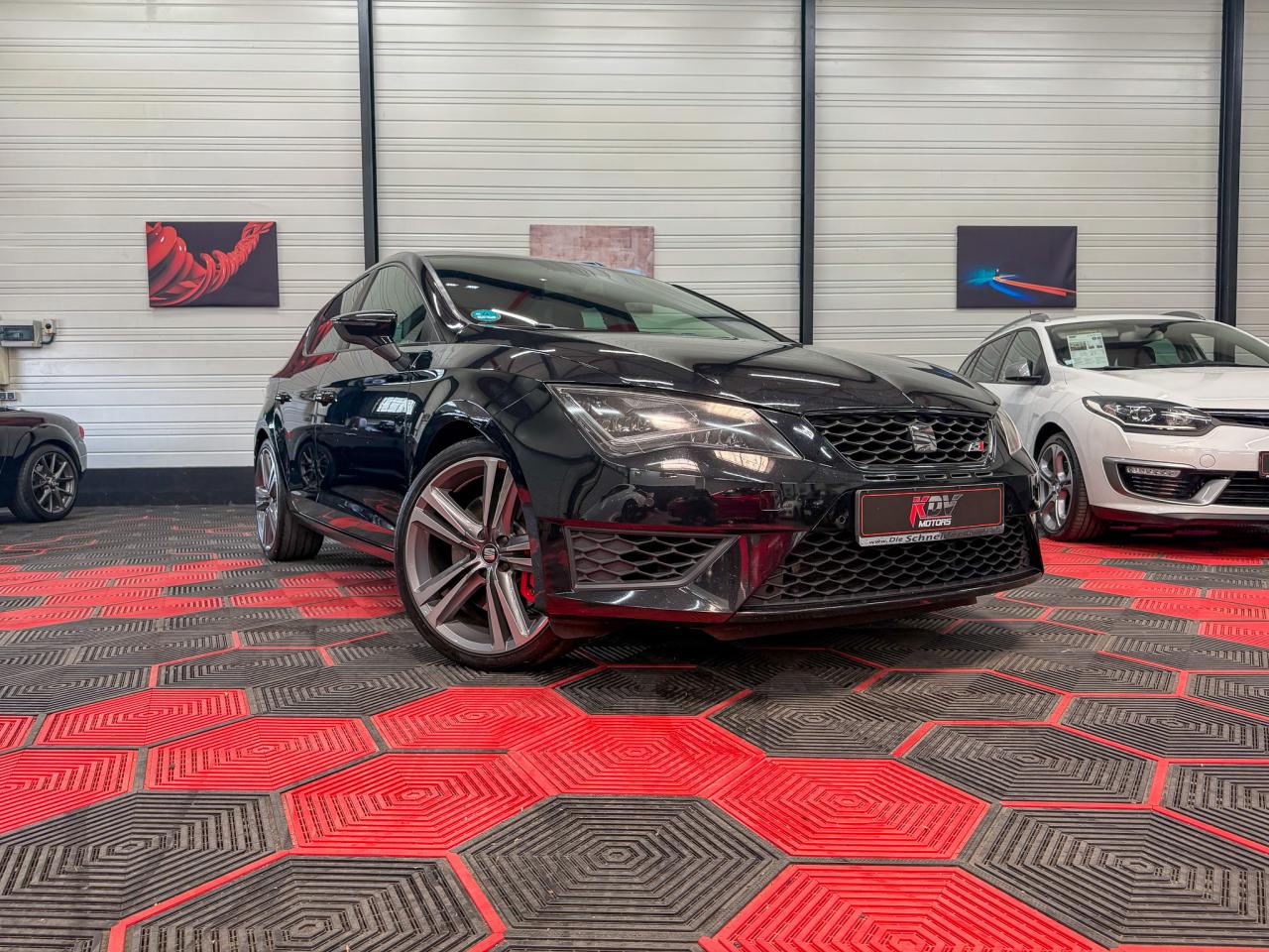 SEAT LEON
