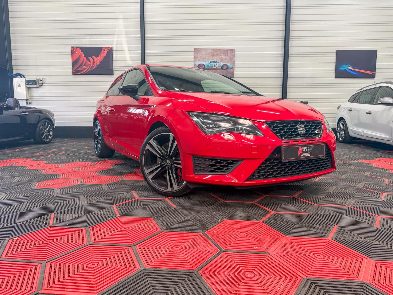 SEAT LEON