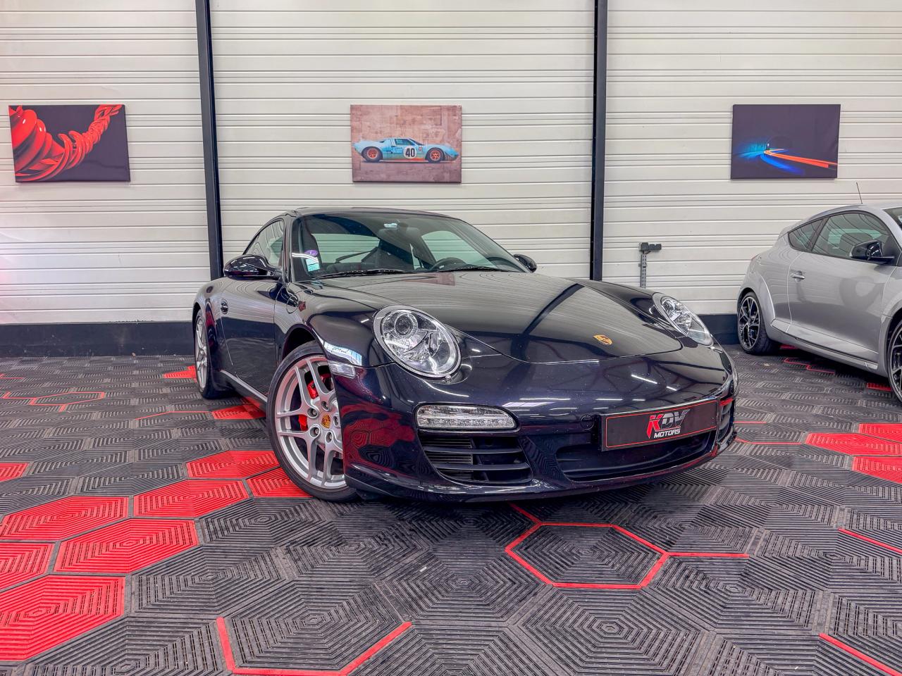 PORSCHE 911