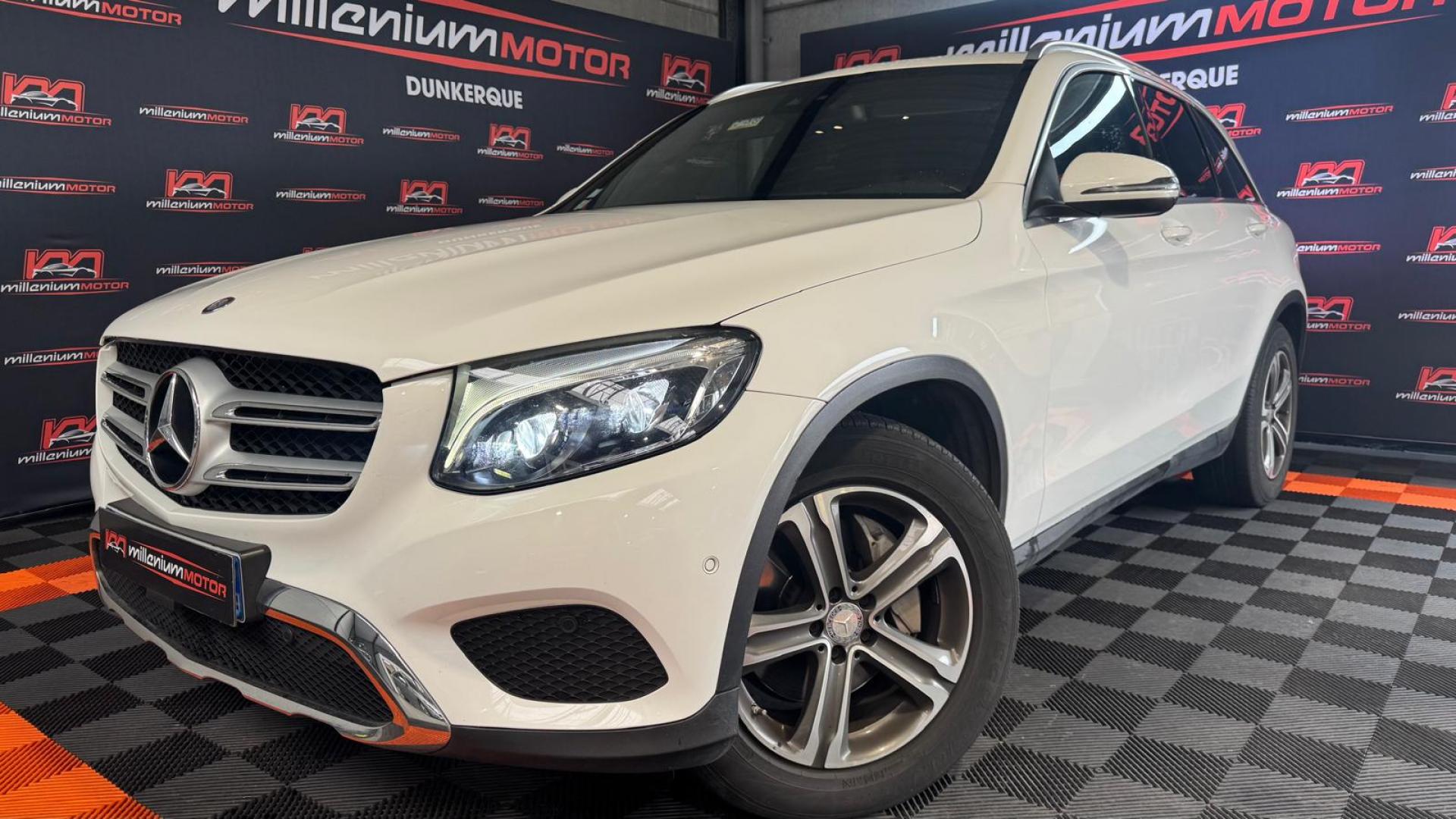 MERCEDES GLC
