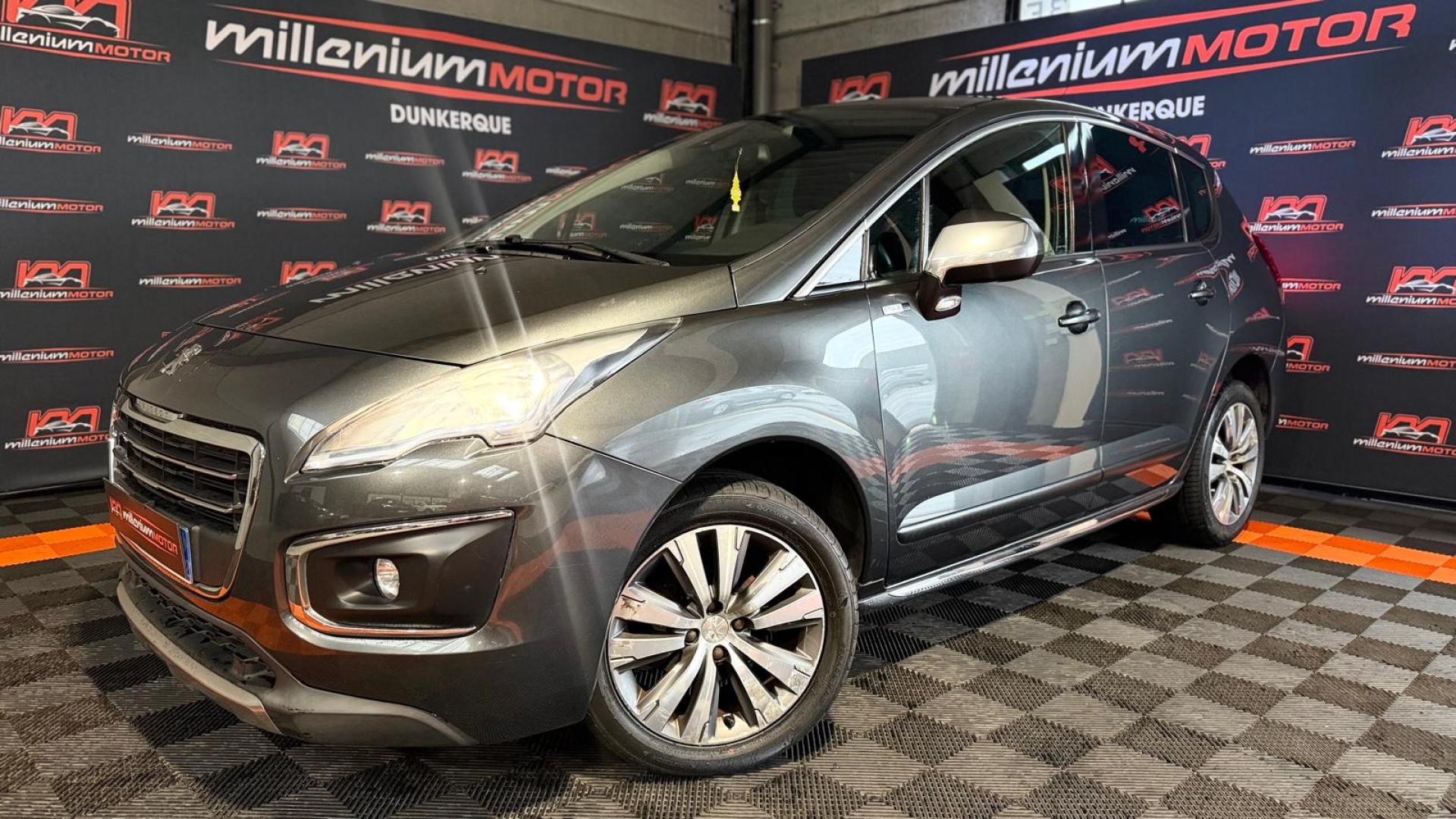 PEUGEOT 3008