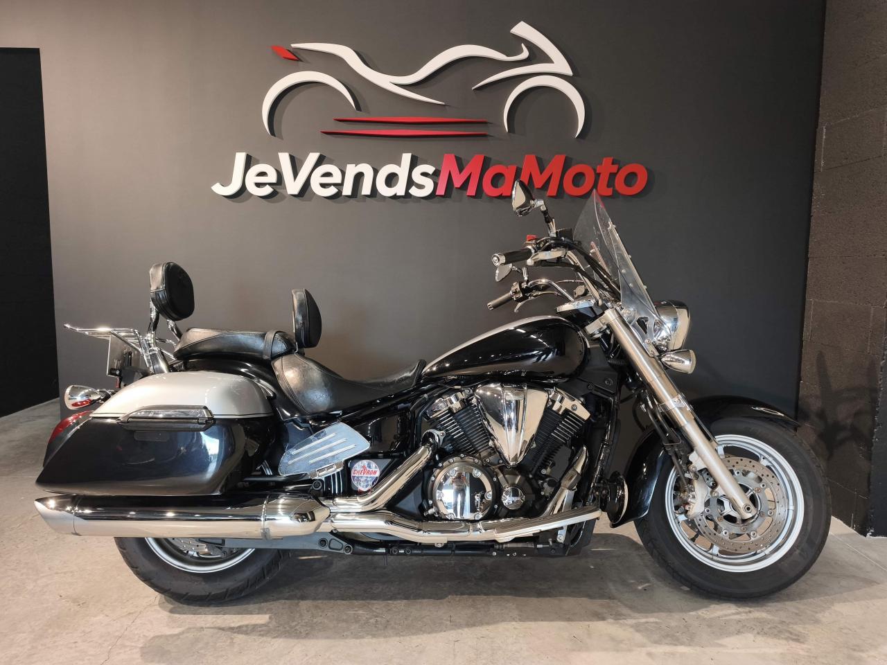 YAMAHA XVS