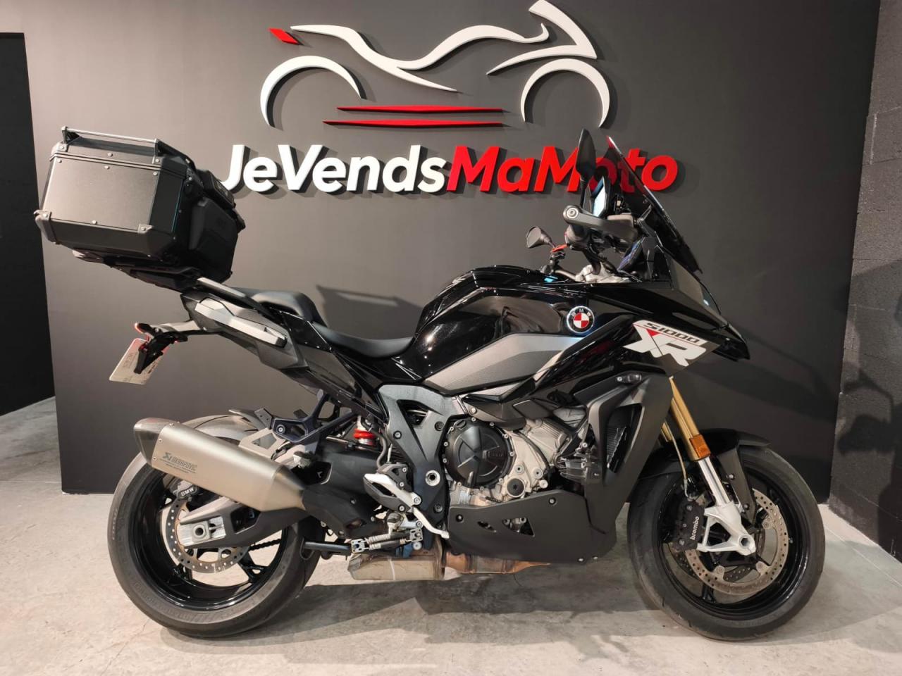 BMW S1000XR