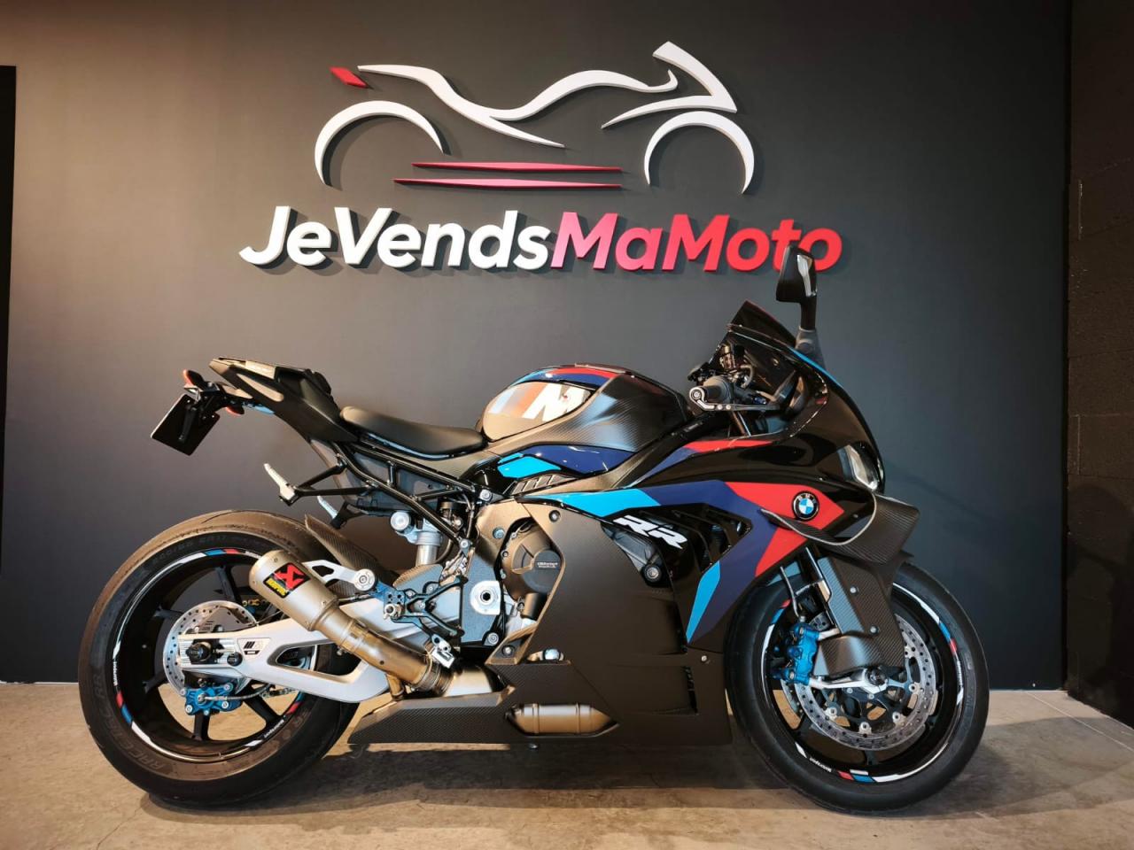 BMW M 1000 RR