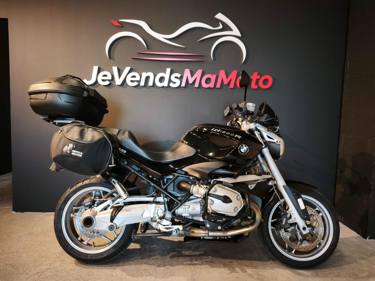 BMW R1200R