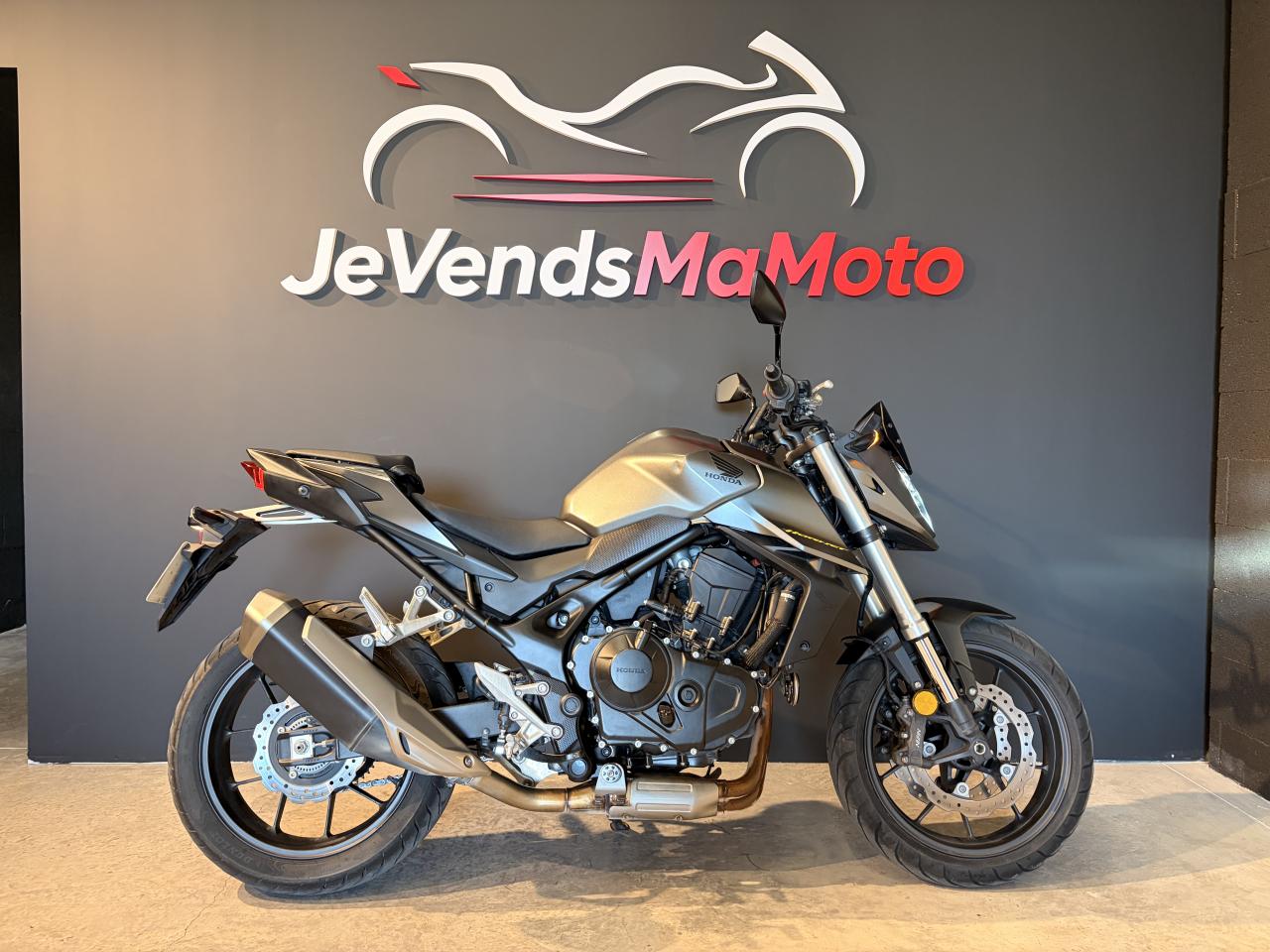 HONDA CB HORNET