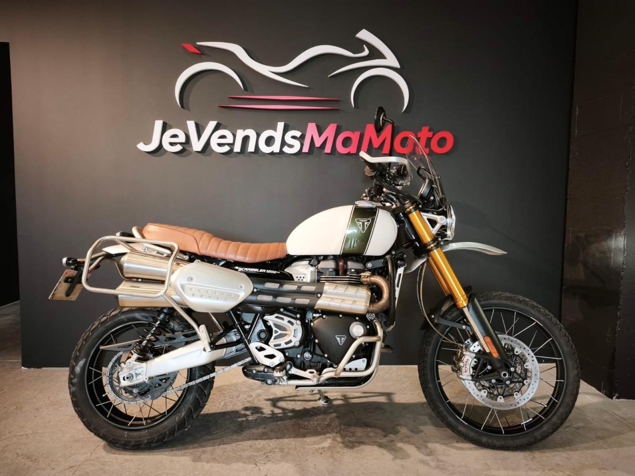 TRIUMPH SCRAMBLER