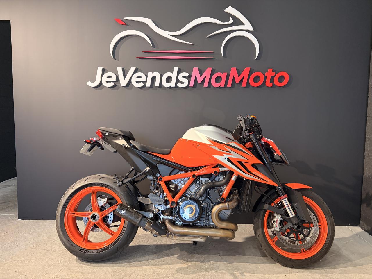 KTM SUPERDUKE 1290 R