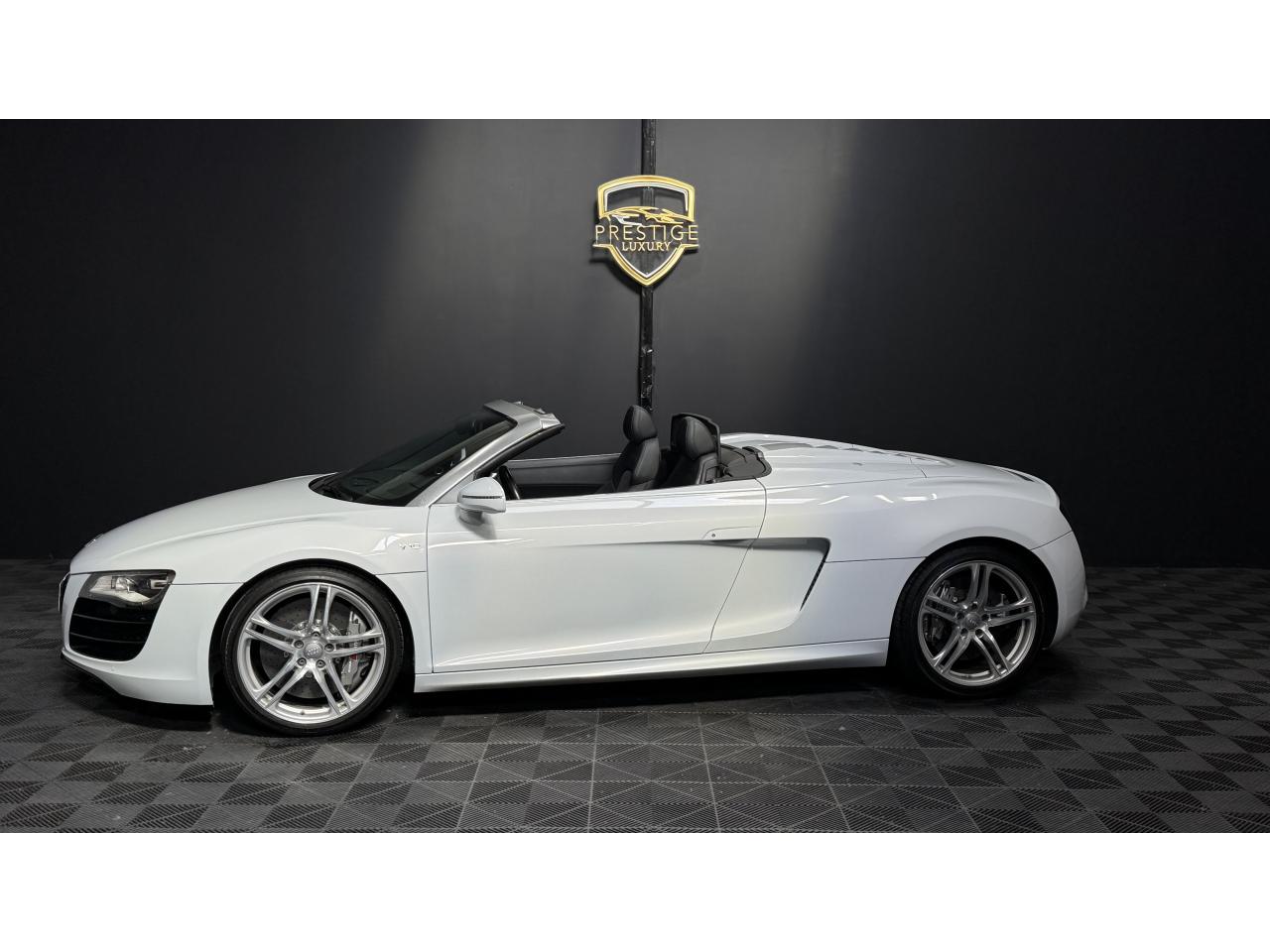 AUDI R8 Quattro 5.2 V10 FSI  COUPE . PHASE 1