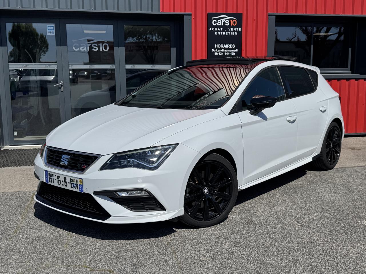 SEAT LEON
