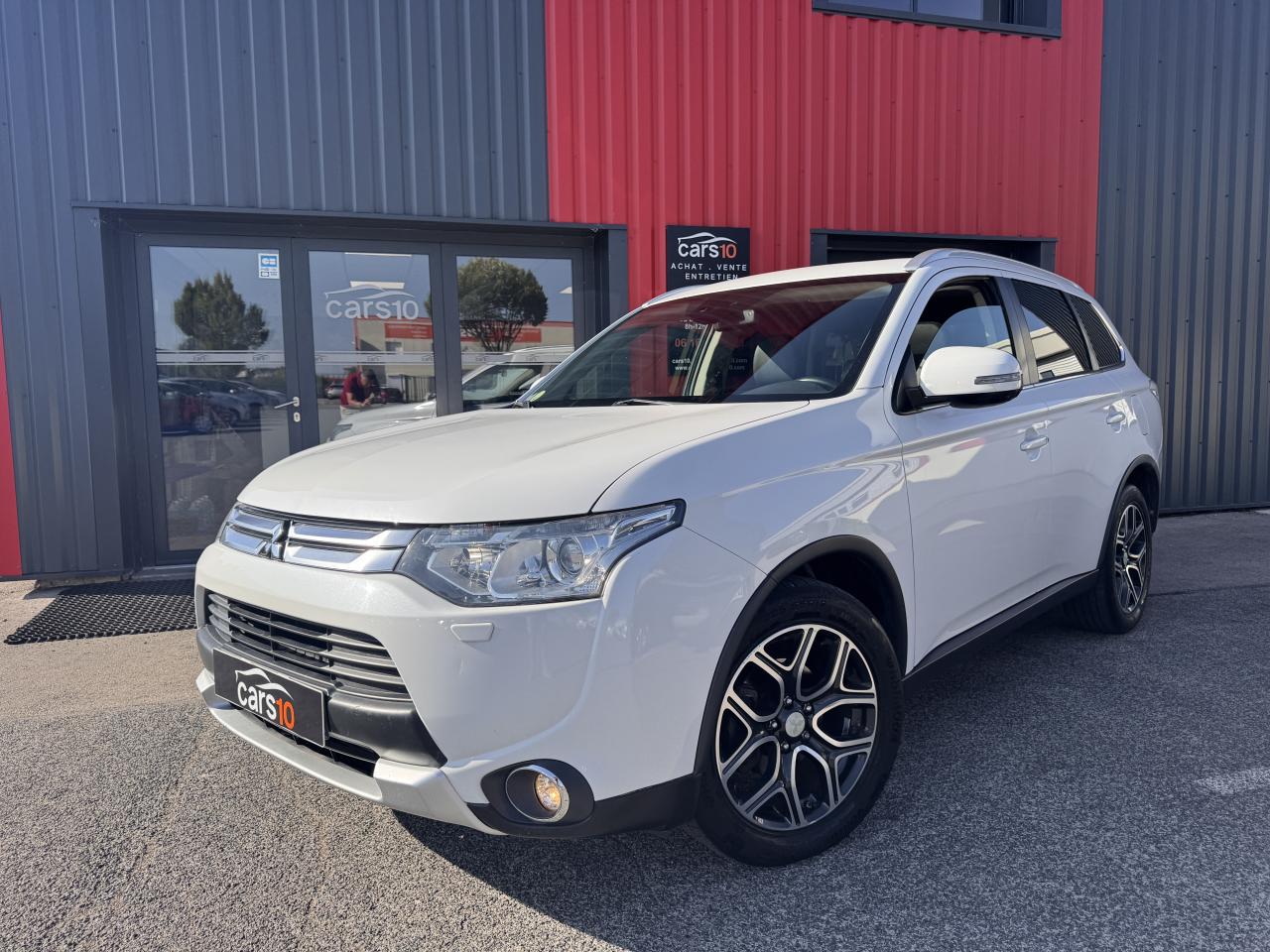 MITSUBISHI OUTLANDER 2.2 DI-D 4WD - 150 - BVA 7pl  2013 Instyle PHASE 2