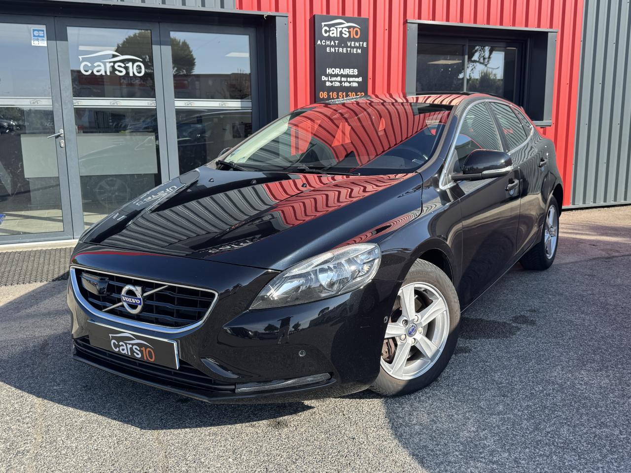 VOLVO V40