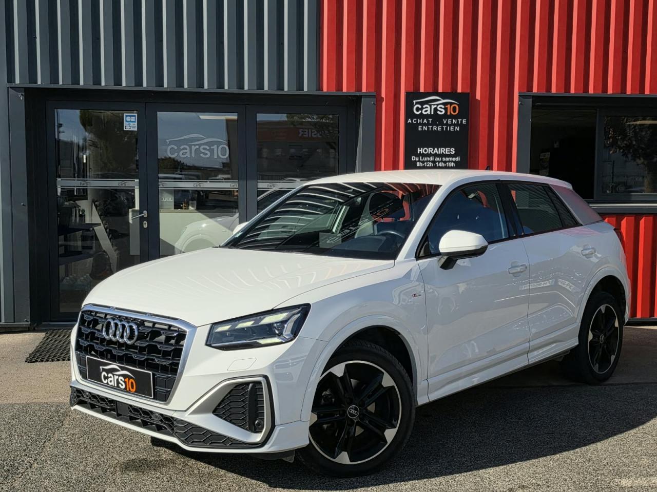 AUDI Q2