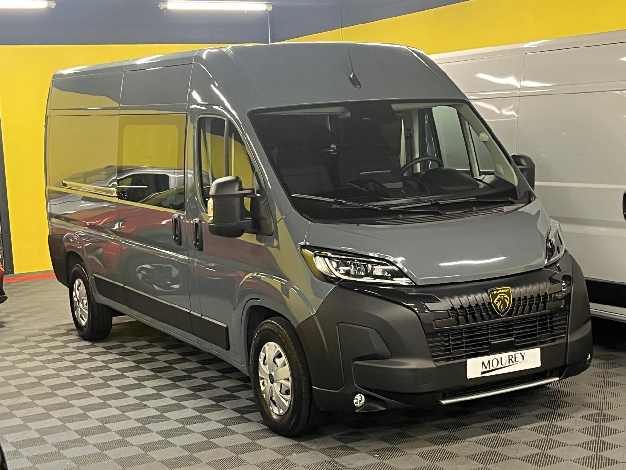 PEUGEOT BOXER