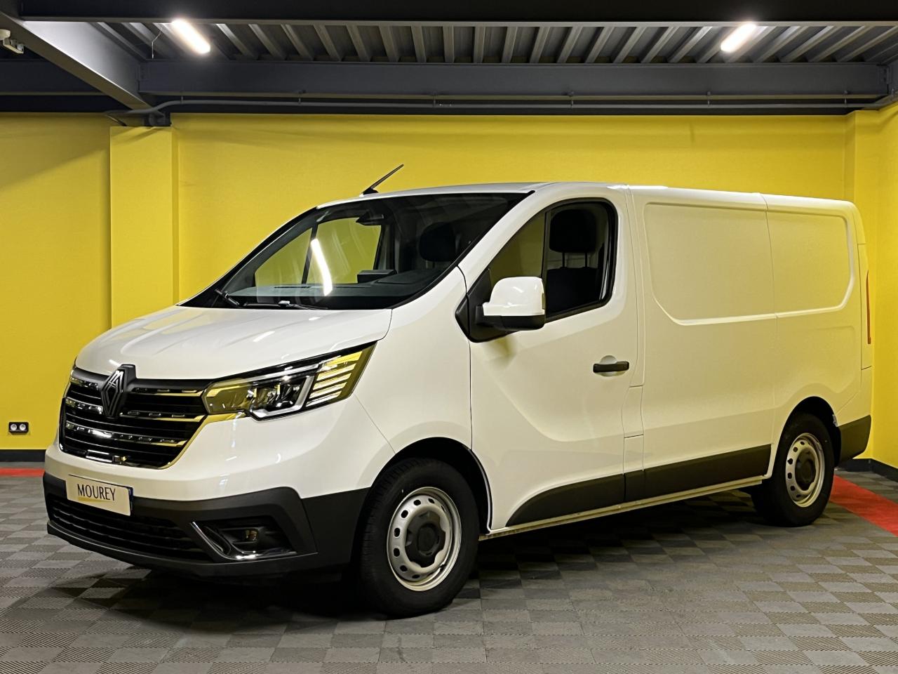 RENAULT TRAFIC NOUVEAU L1H1 3T 2.0 Blue dCi - 170CV - BVA EDC Extra L1H1 1ERE MAIN