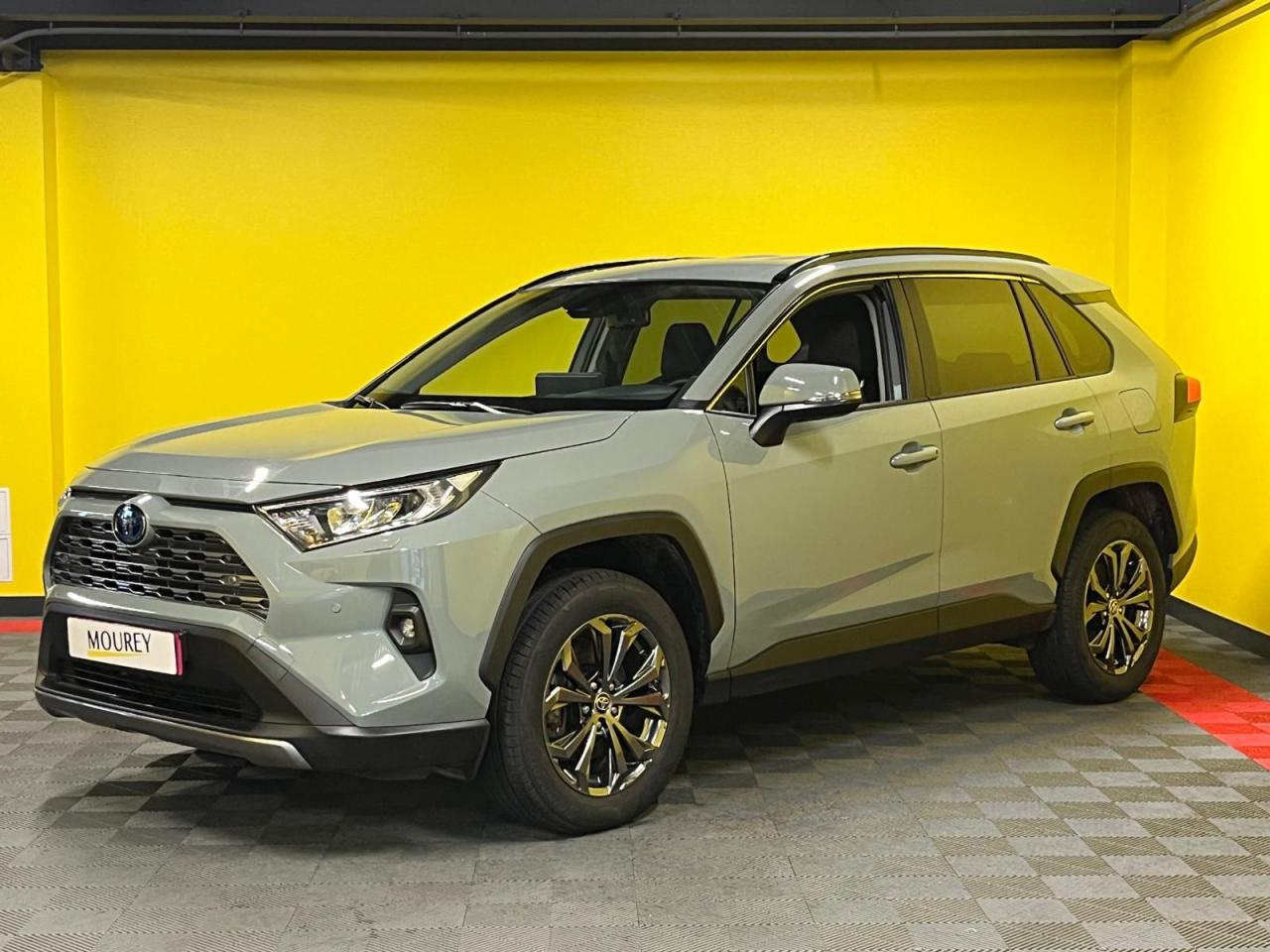 TOYOTA RAV 4