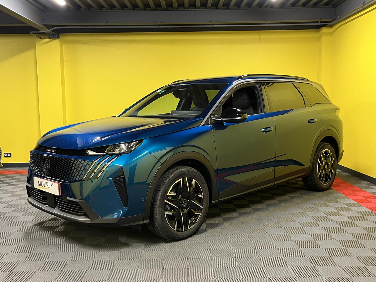 PEUGEOT 5008
