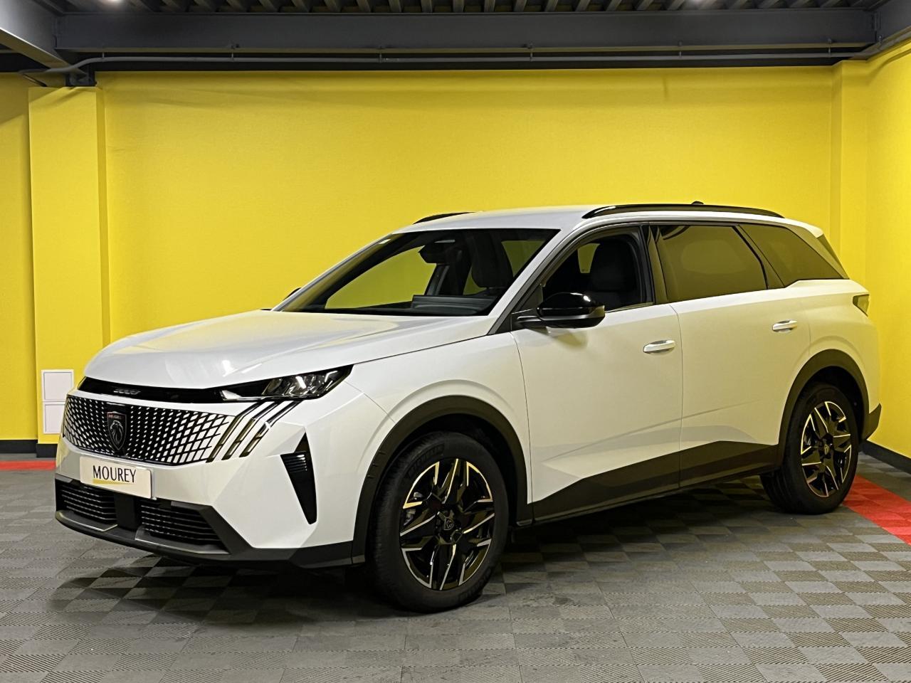 PEUGEOT 5008