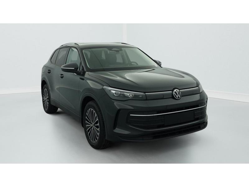 {marque}-{modele}-{version}