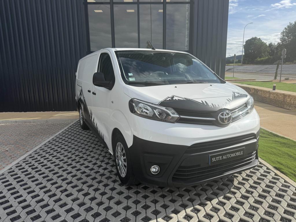 TOYOTA PROACE